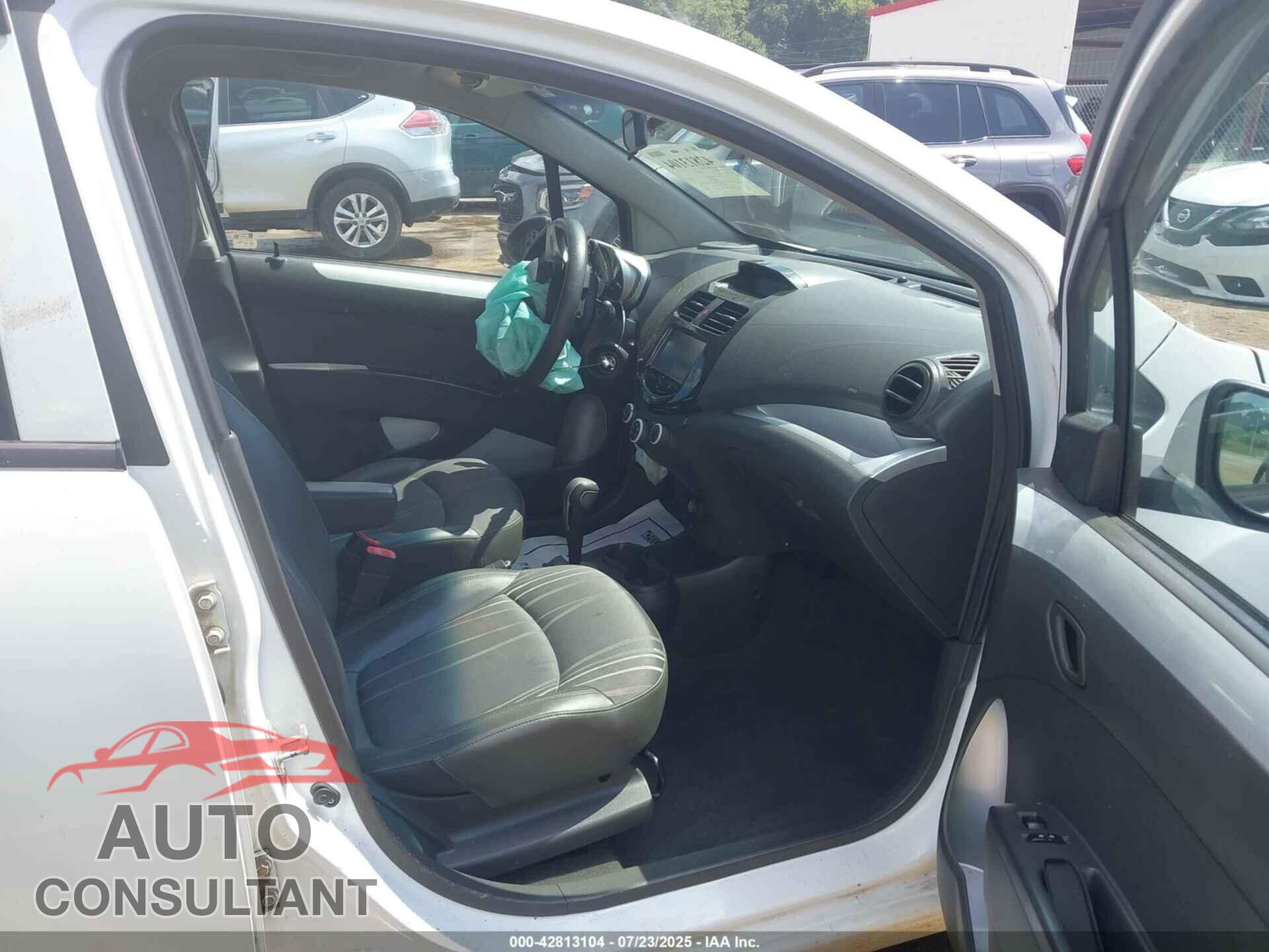 CHEVROLET SPARK 2015 - KL8CD6S90FC739868