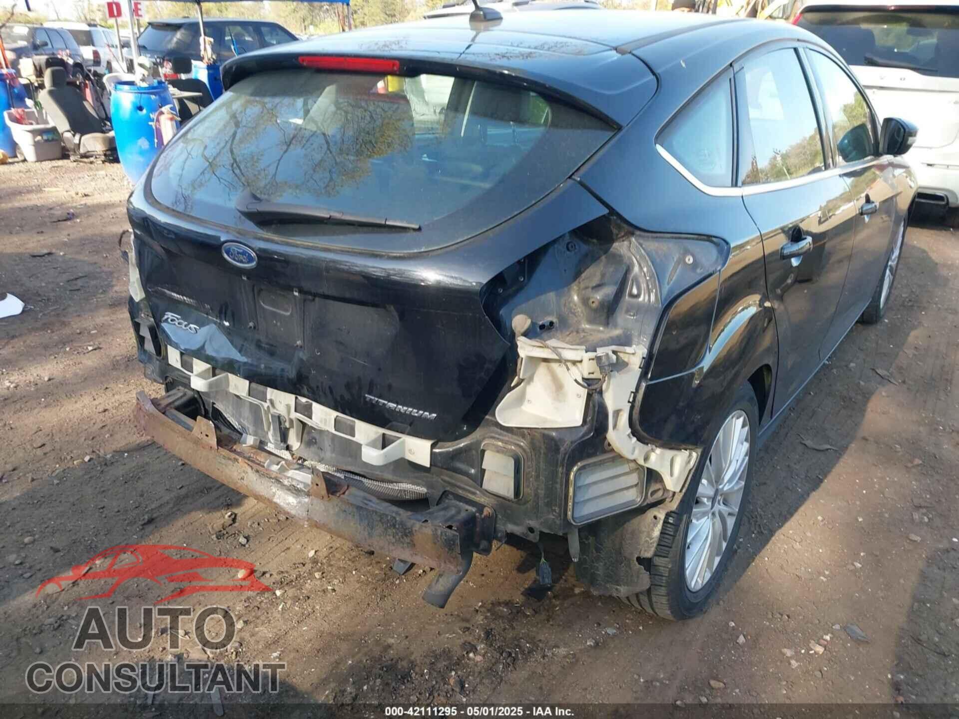 FORD FOCUS 2017 - 1FADP3N22HL207112