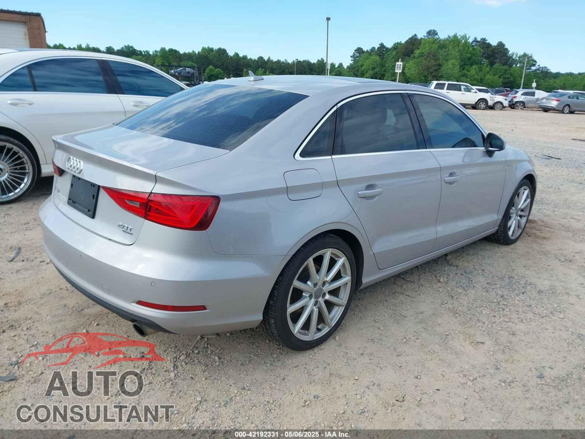 AUDI A3 2015 - WAUEFGFF7F1044568