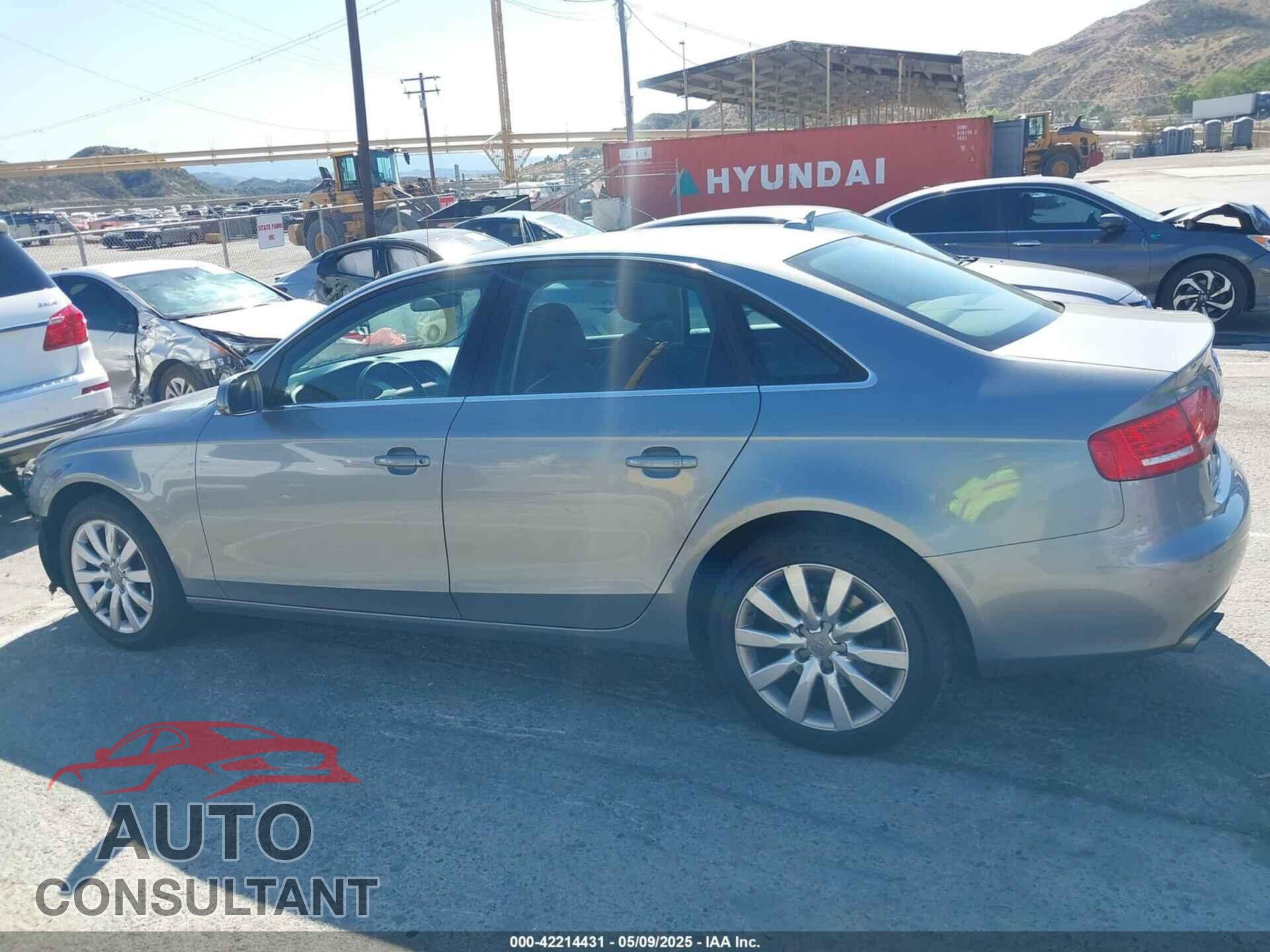 AUDI A4 2010 - WAUFFBFL6AN023435