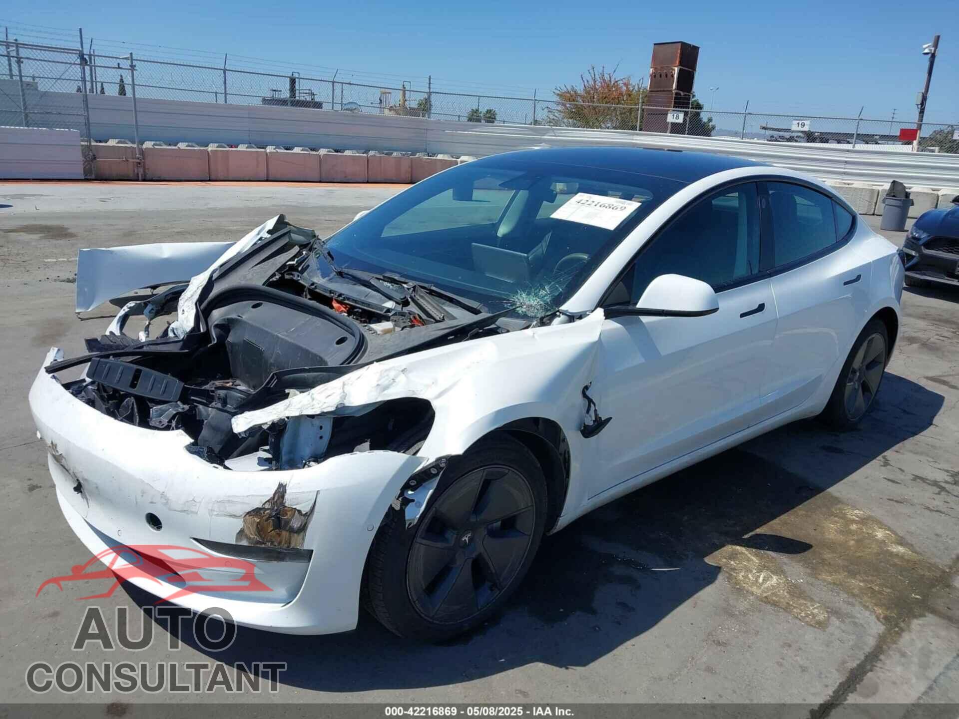 TESLA MODEL 3 2022 - 5YJ3E1EB0NF135678
