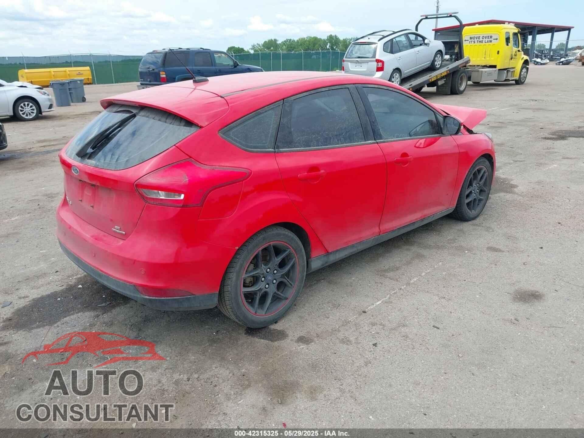 FORD FOCUS 2016 - 1FADP3K23GL293730