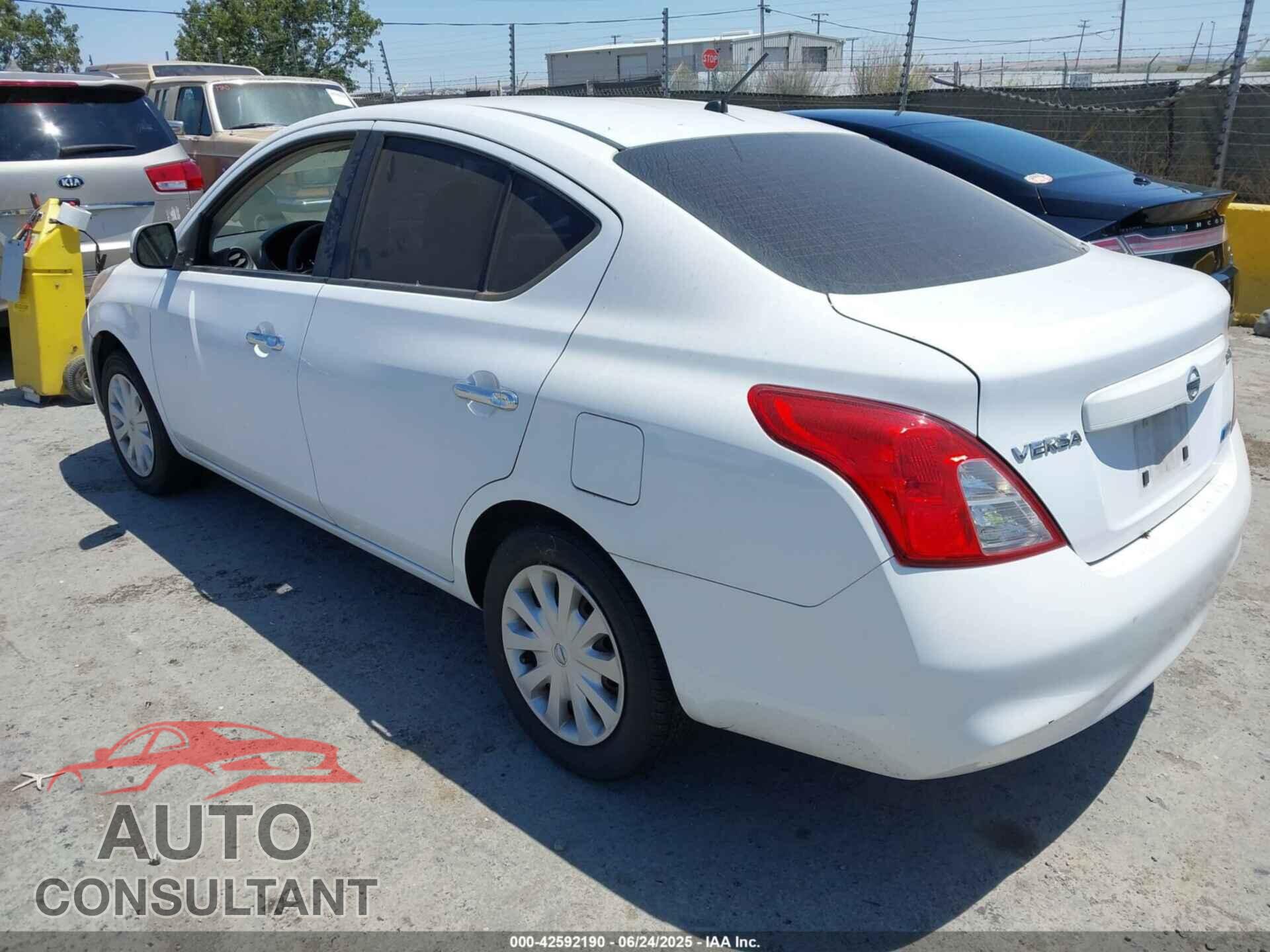 NISSAN VERSA 2012 - 3N1CN7AP5CL810401