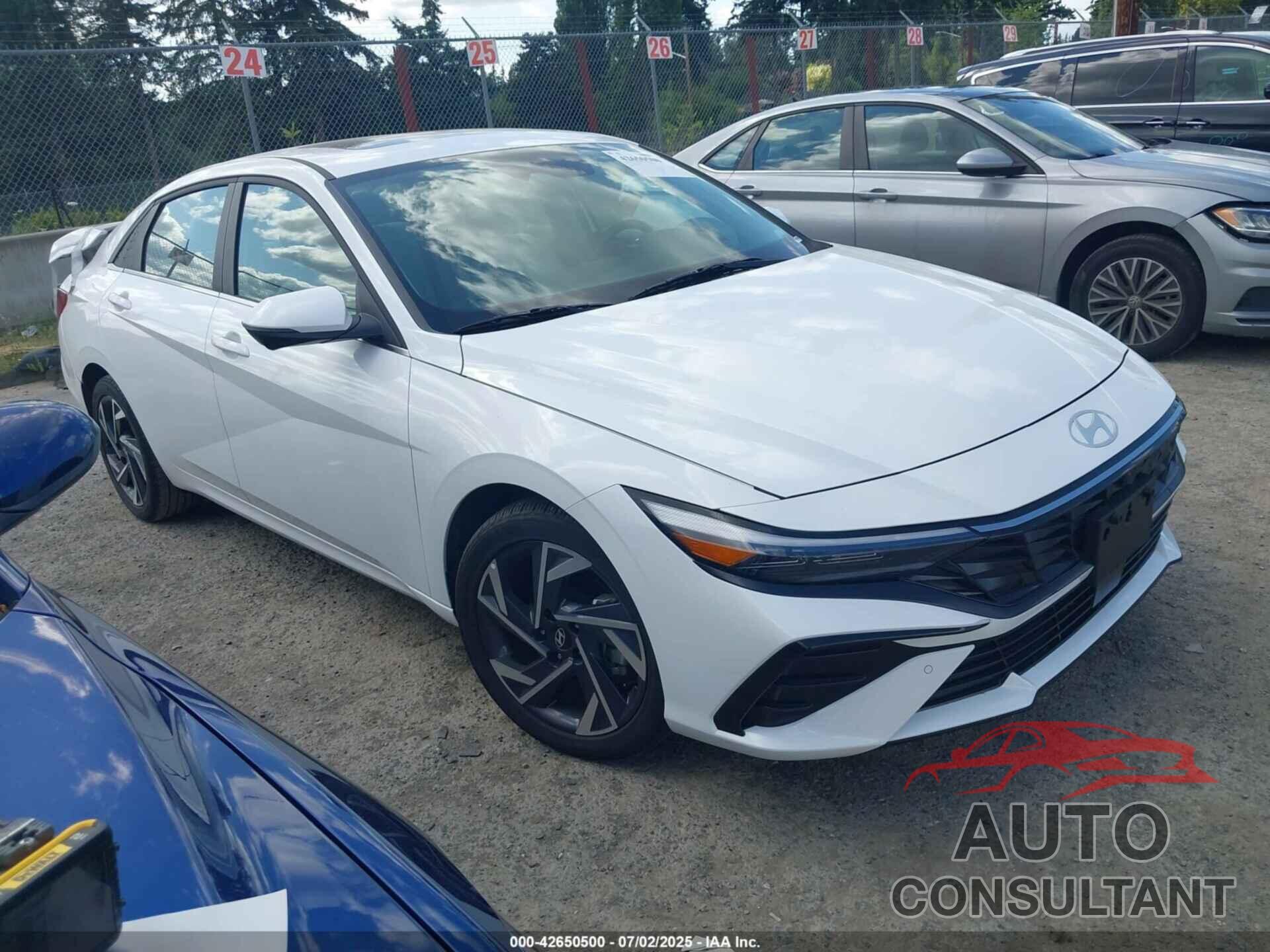 HYUNDAI ELANTRA 2024 - KMHLP4DG5RU837223