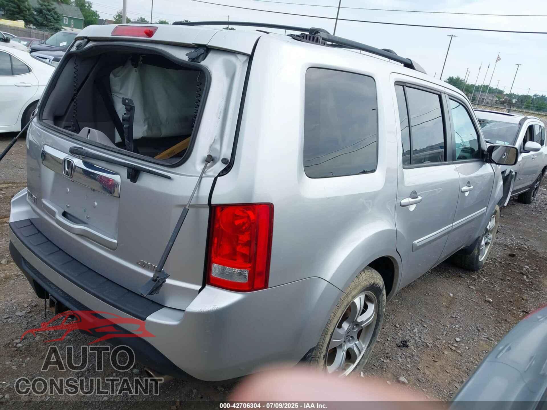HONDA PILOT 2014 - 5FNYF4H52EB034216