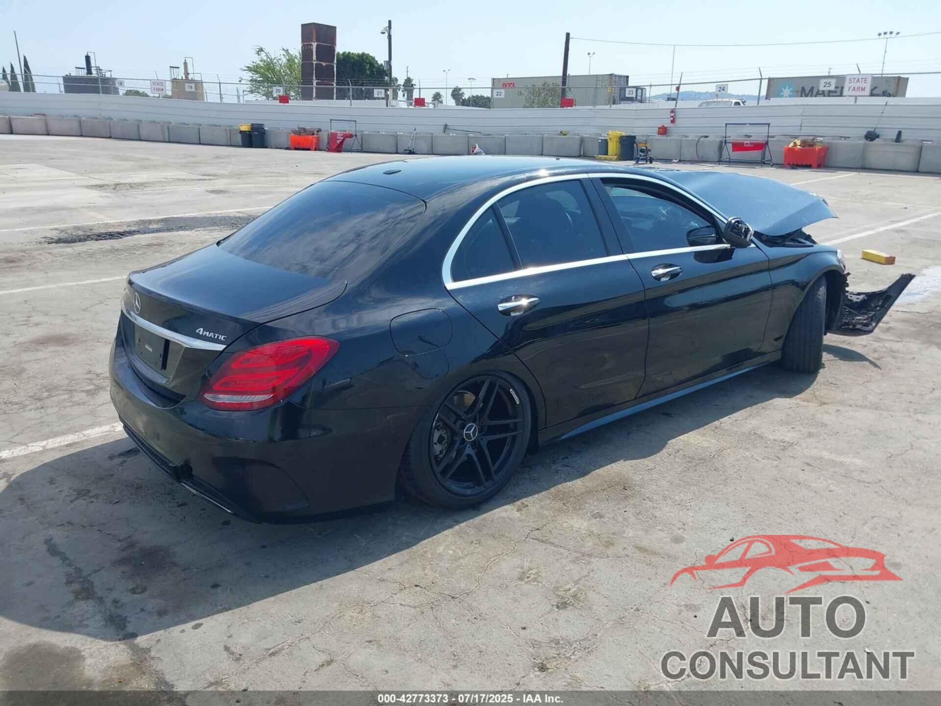 MERCEDES-BENZ C 300 2015 - 55SWF4KB4FU008142
