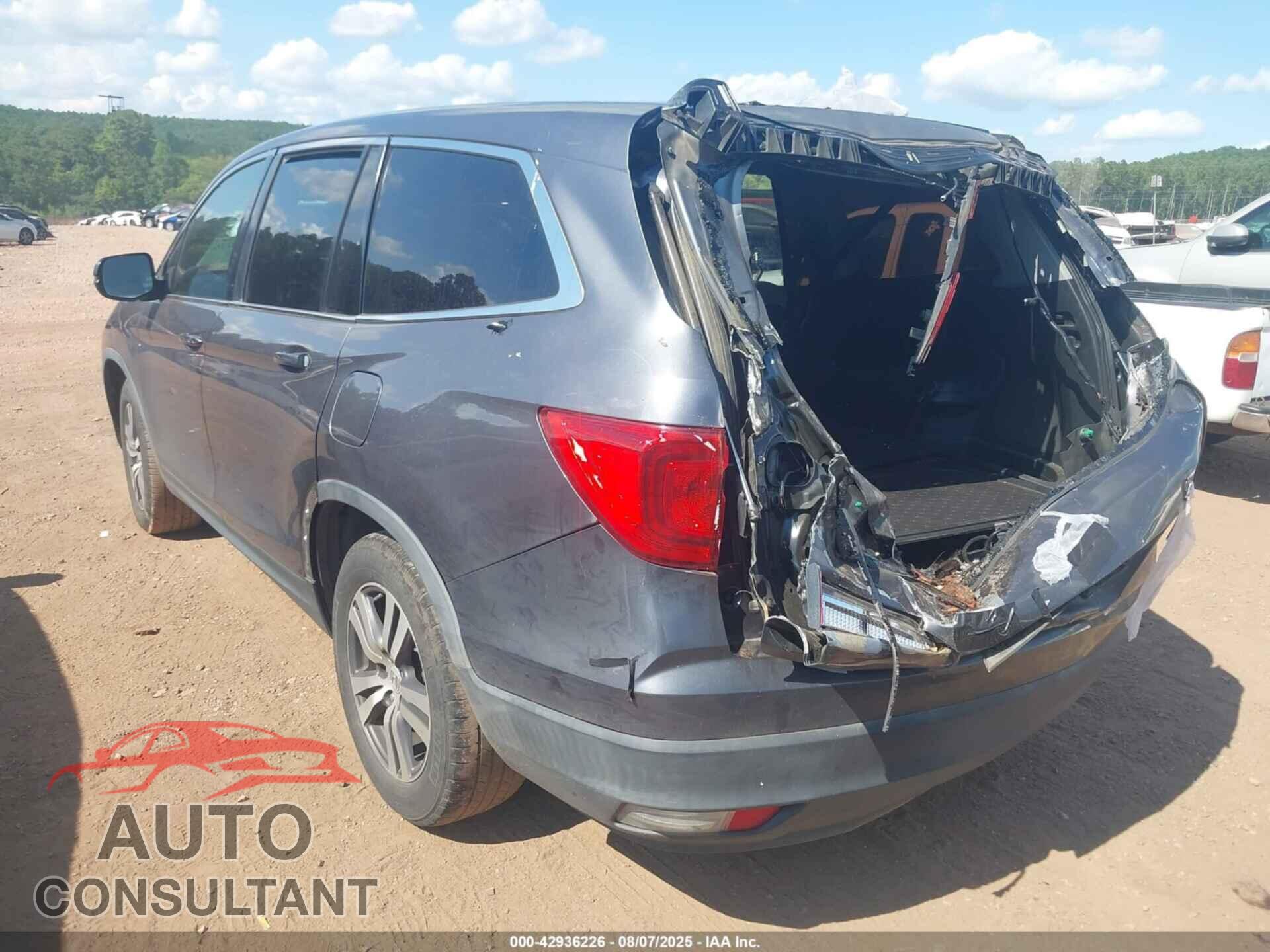 HONDA PILOT 2018 - 5FNYF5H33JB029895