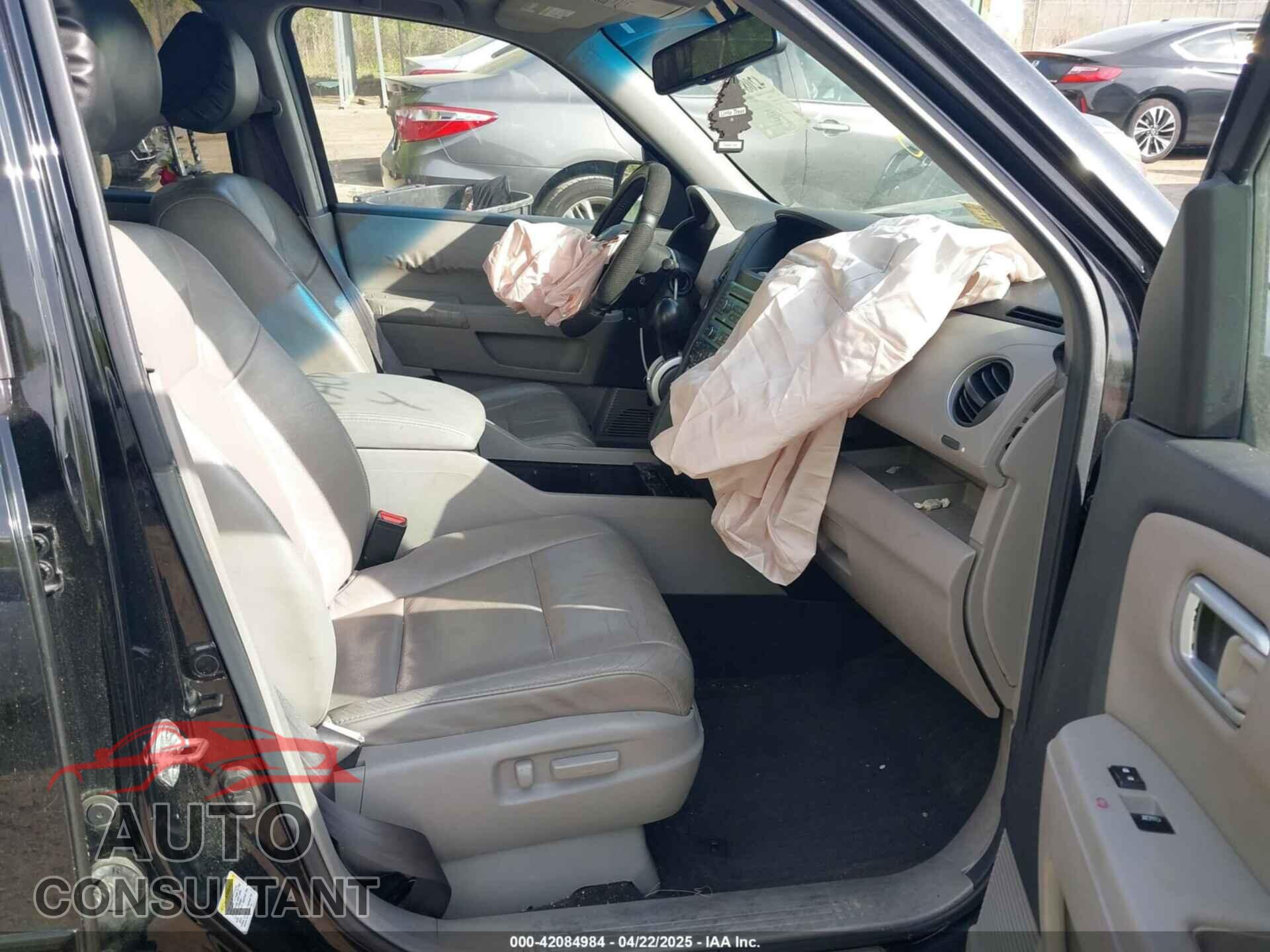 HONDA PILOT 2011 - 5FNYF4H63BB004288