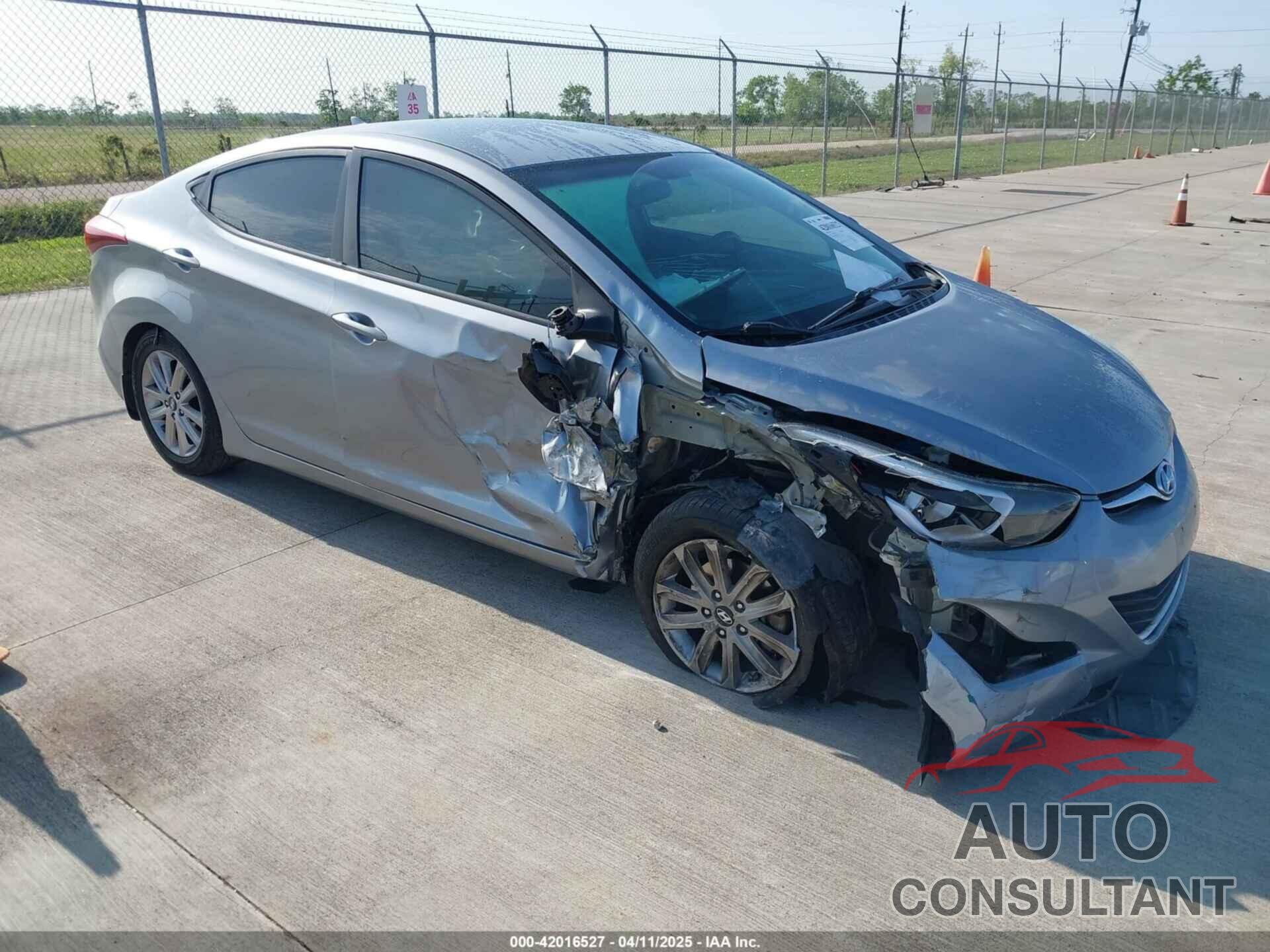 HYUNDAI ELANTRA 2015 - 5NPDH4AE8FH598295