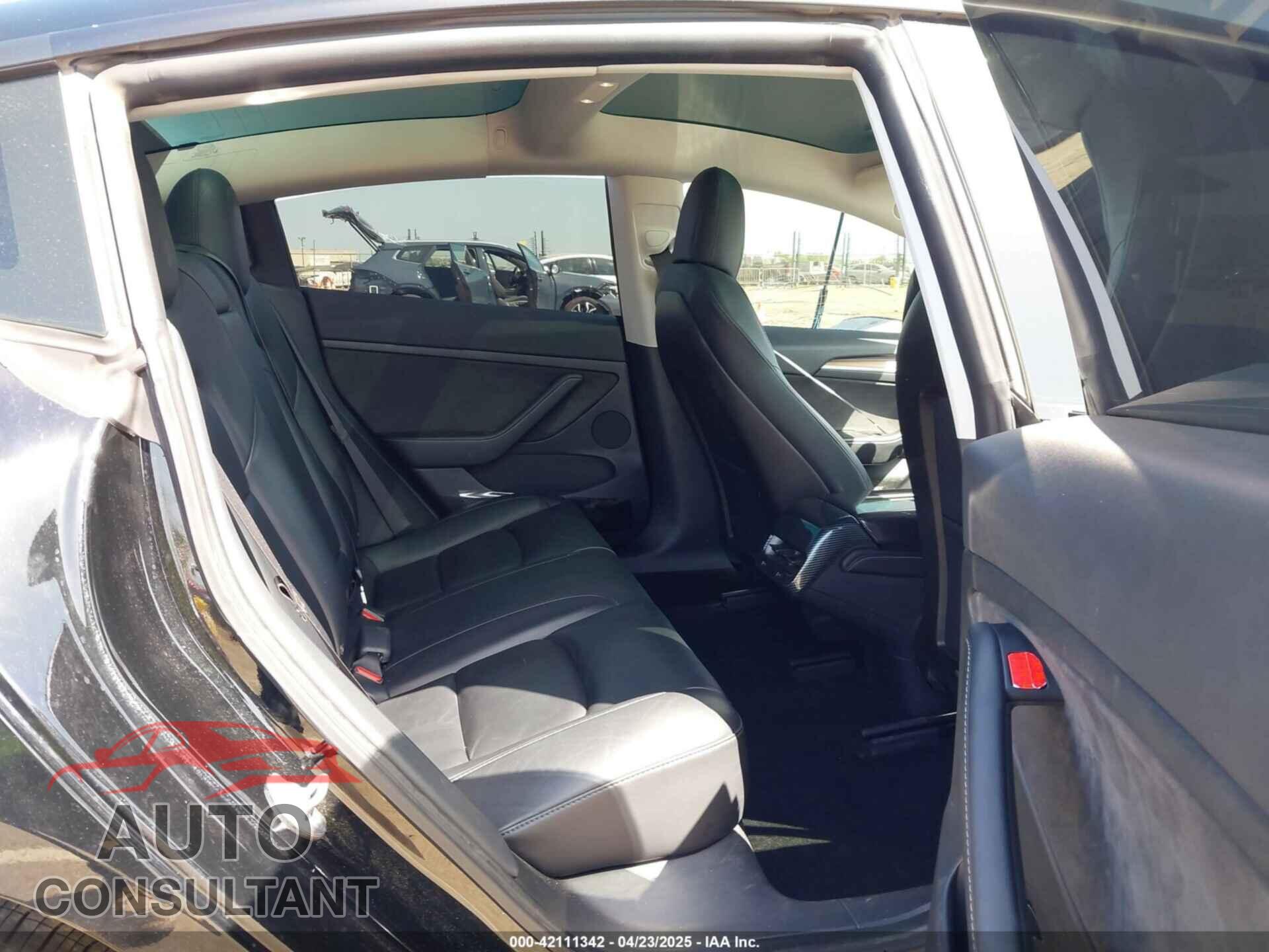 TESLA MODEL 3 2021 - 5YJ3E1EA7MF992425