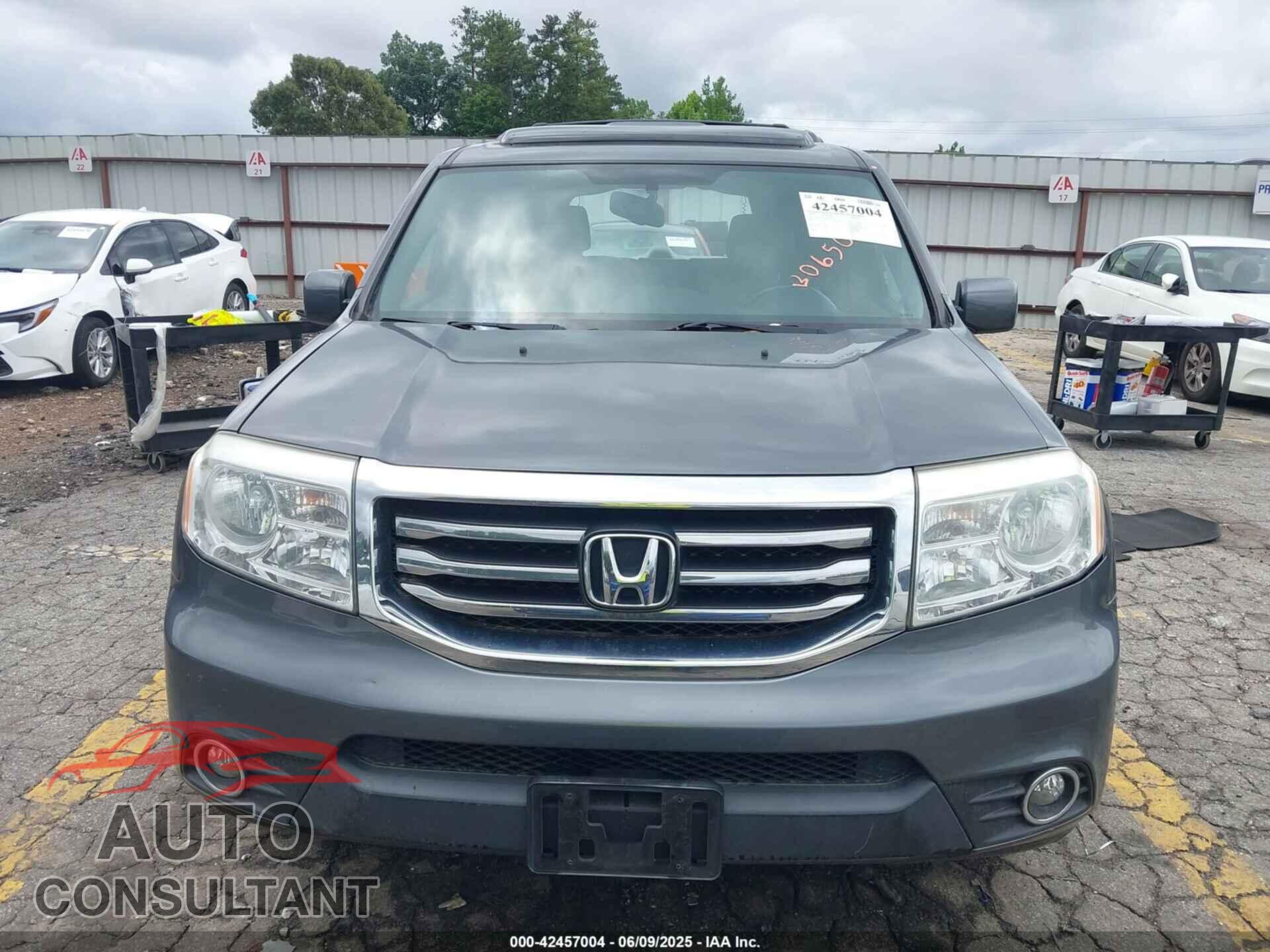HONDA PILOT 2013 - 5FNYF4H55DB065023