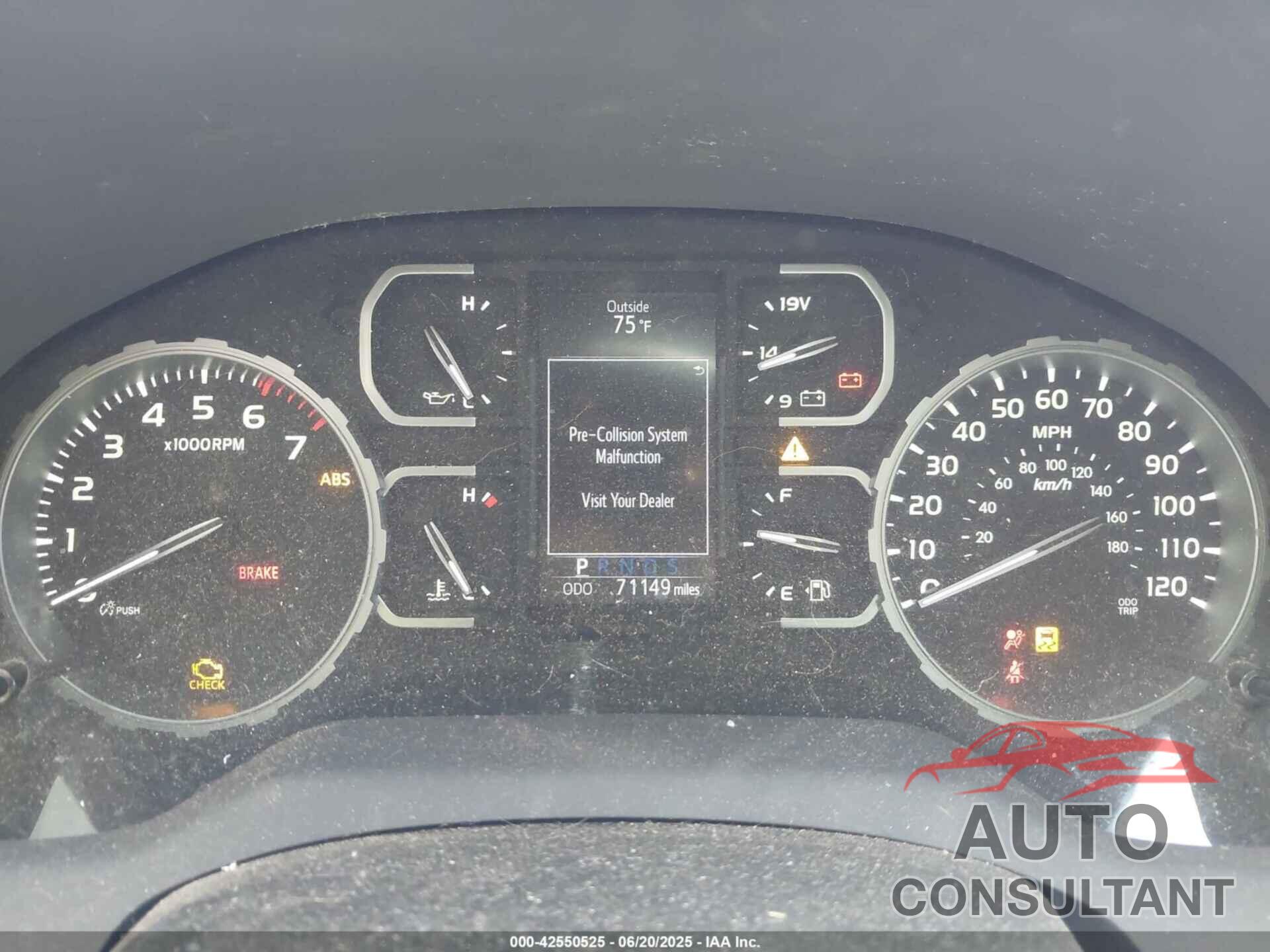 TOYOTA TUNDRA 2019 - 5TFDY5F13KX851596