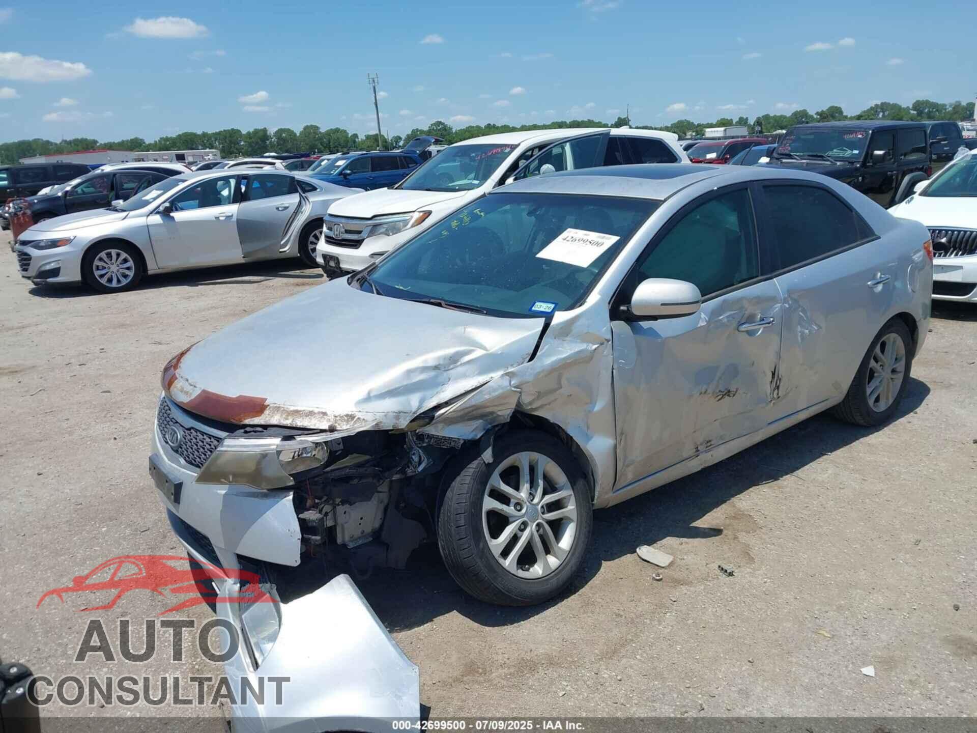 KIA FORTE 2011 - KNAFU4A29B5418632