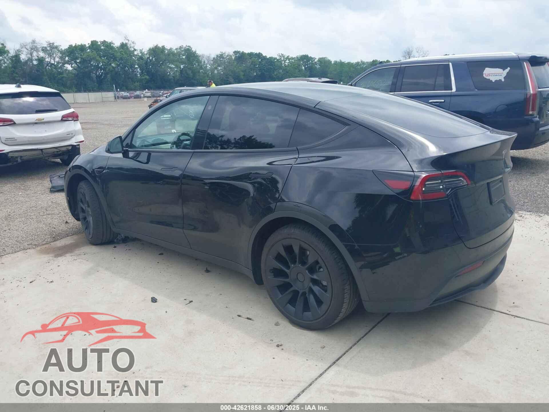 TESLA MODEL Y 2023 - 7SAYGDEE4PF762630