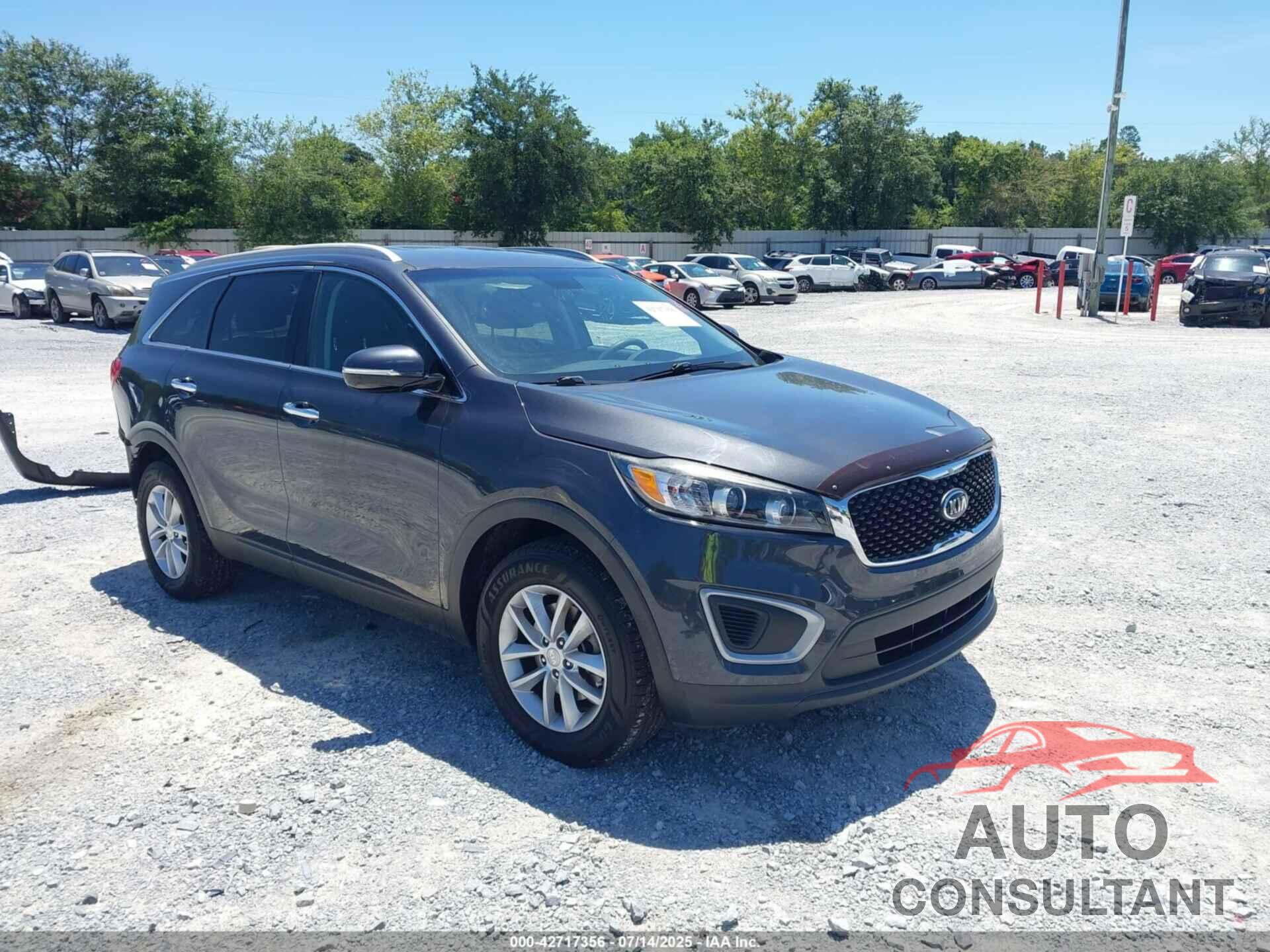 KIA SORENTO 2018 - 5XYPG4A37JG349307