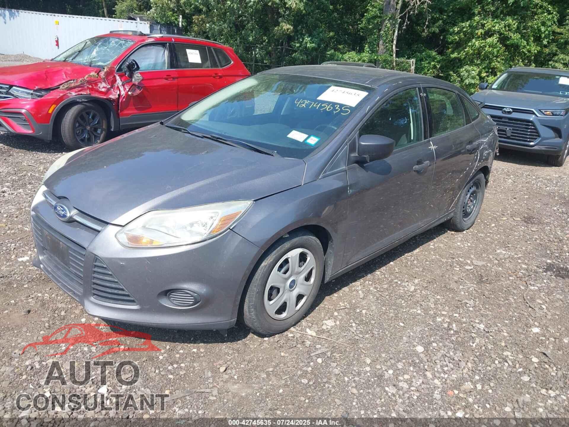 FORD FOCUS 2014 - 1FADP3E24EL389228
