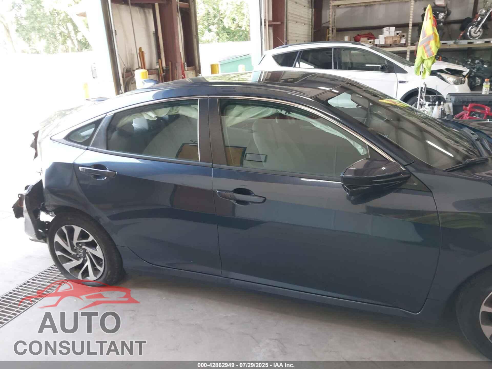 HONDA CIVIC 2017 - 19XFC2F79HE002205