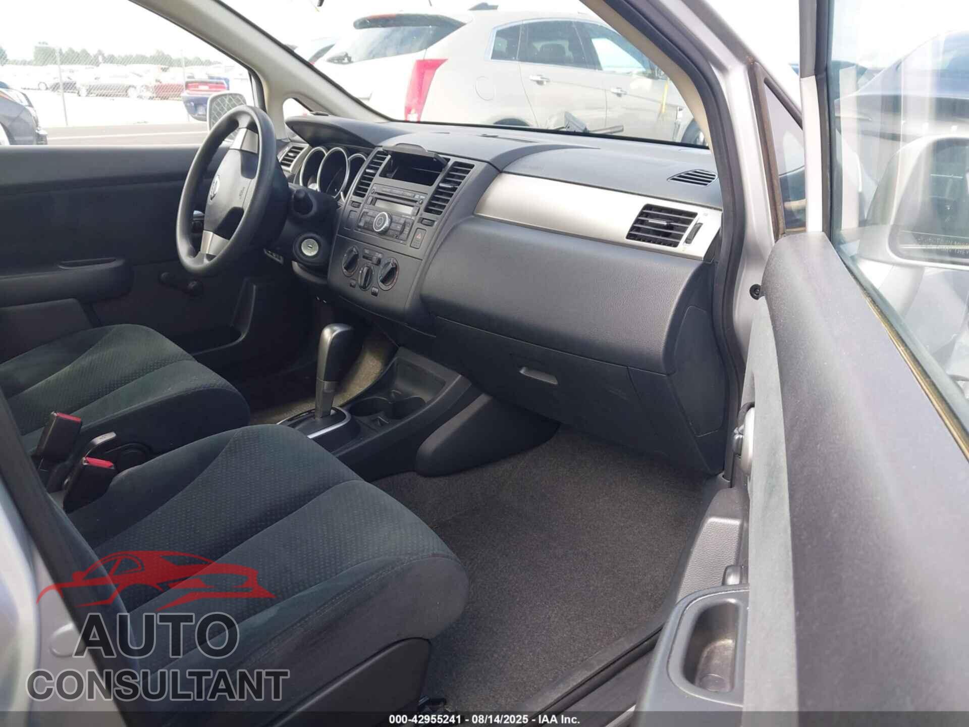 NISSAN VERSA 2011 - 3N1BC1AP1BL369587