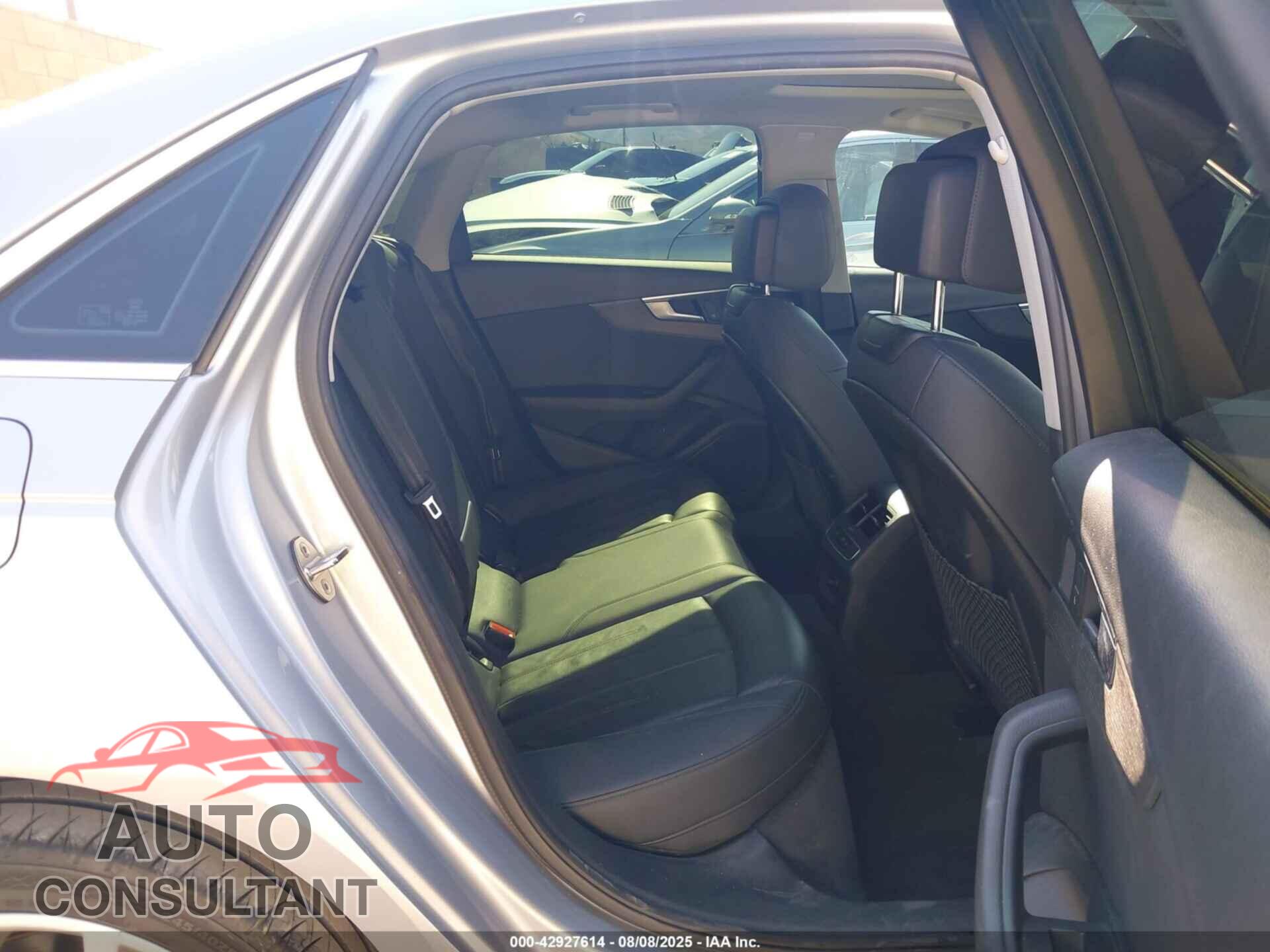 AUDI A4 2019 - WAUGMAF48KN010071