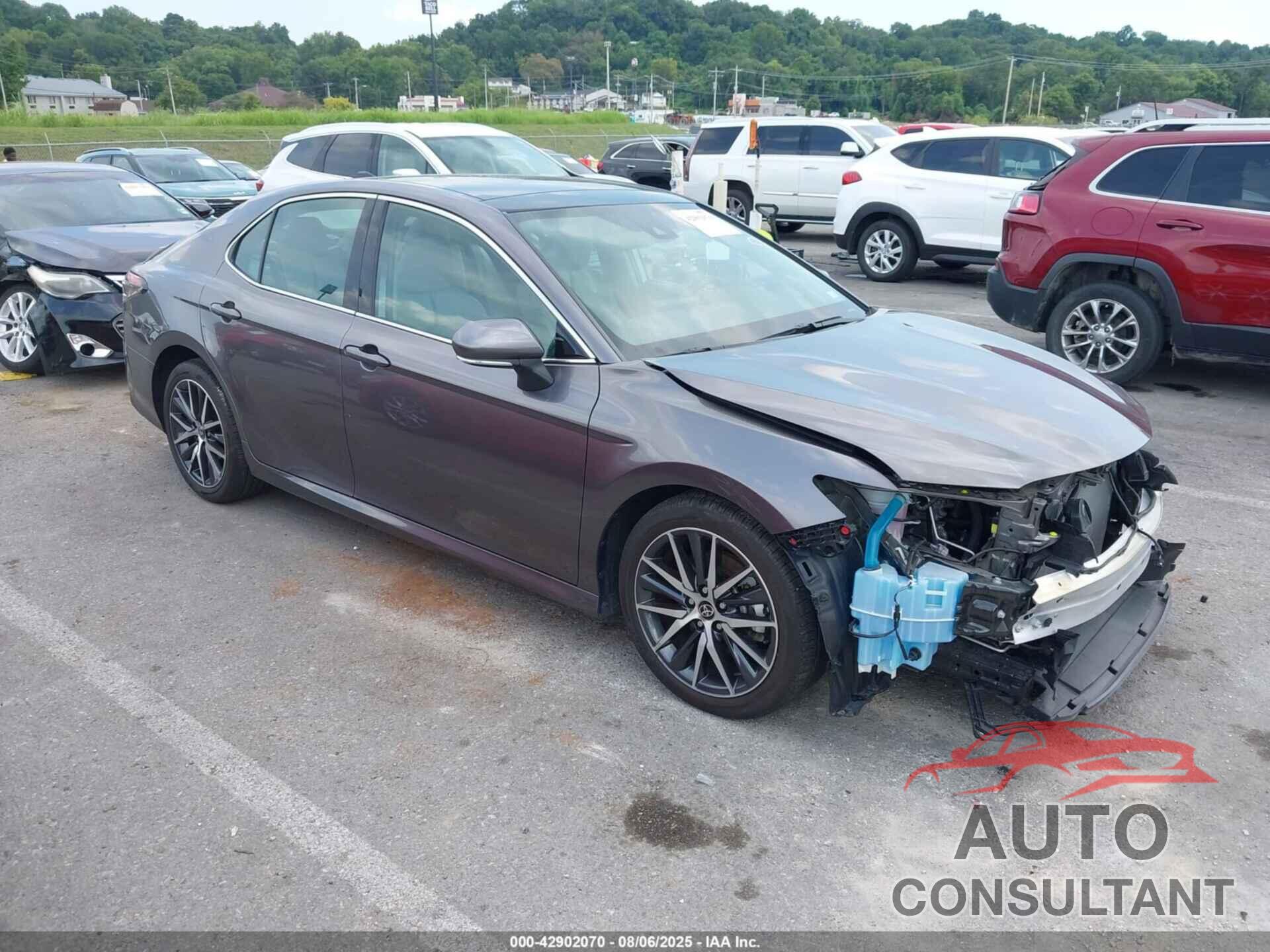 TOYOTA CAMRY 2022 - 4T1F11AK8NU016326