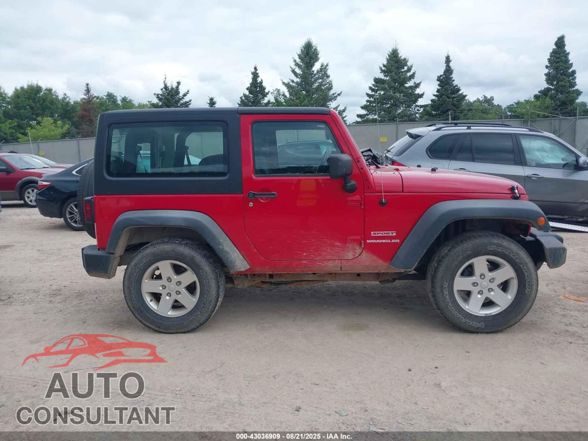 JEEP WRANGLER 2011 - 1J4AA2D11BL577373