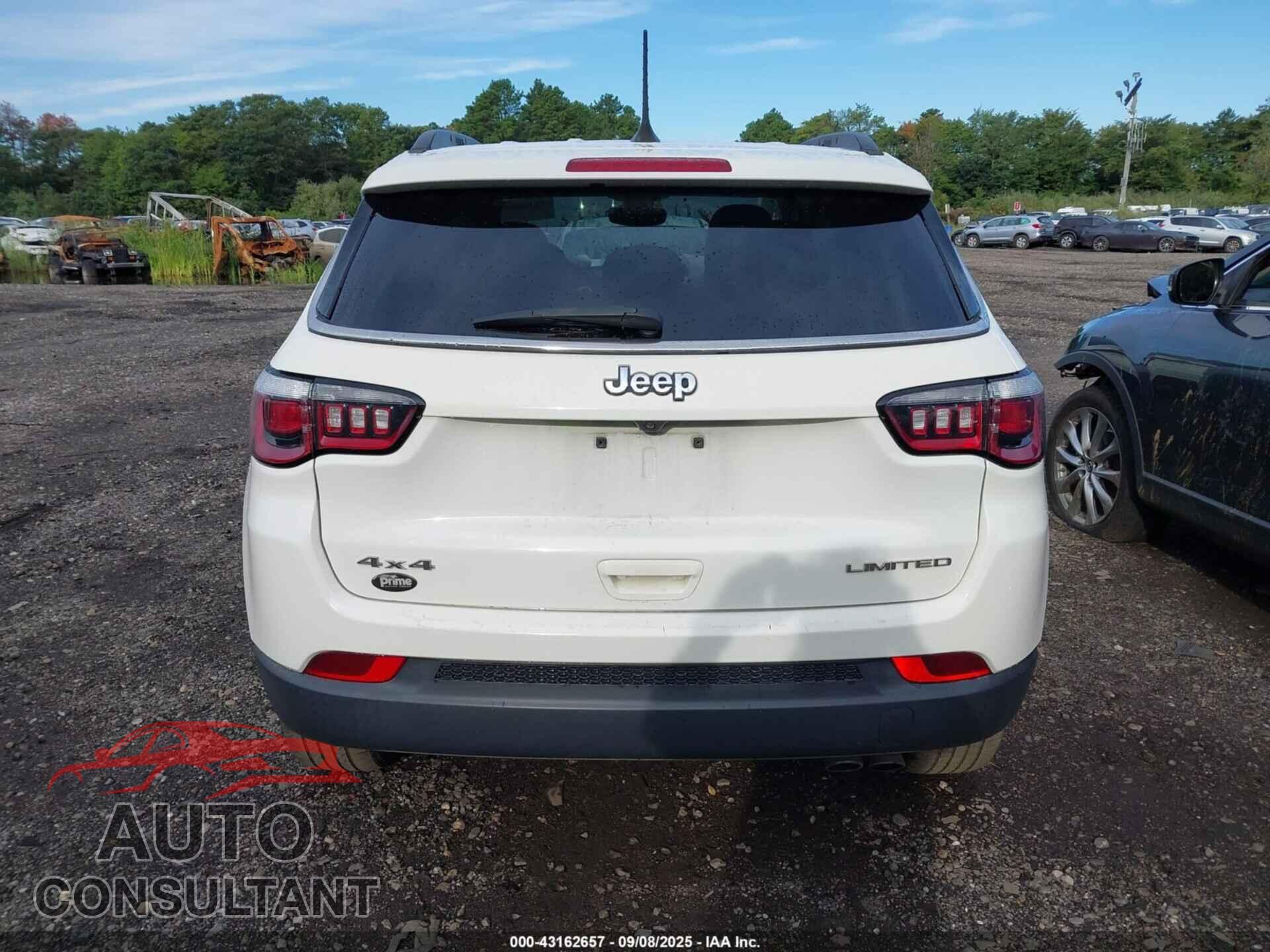 JEEP COMPASS 2019 - 3C4NJDCBXKT753483