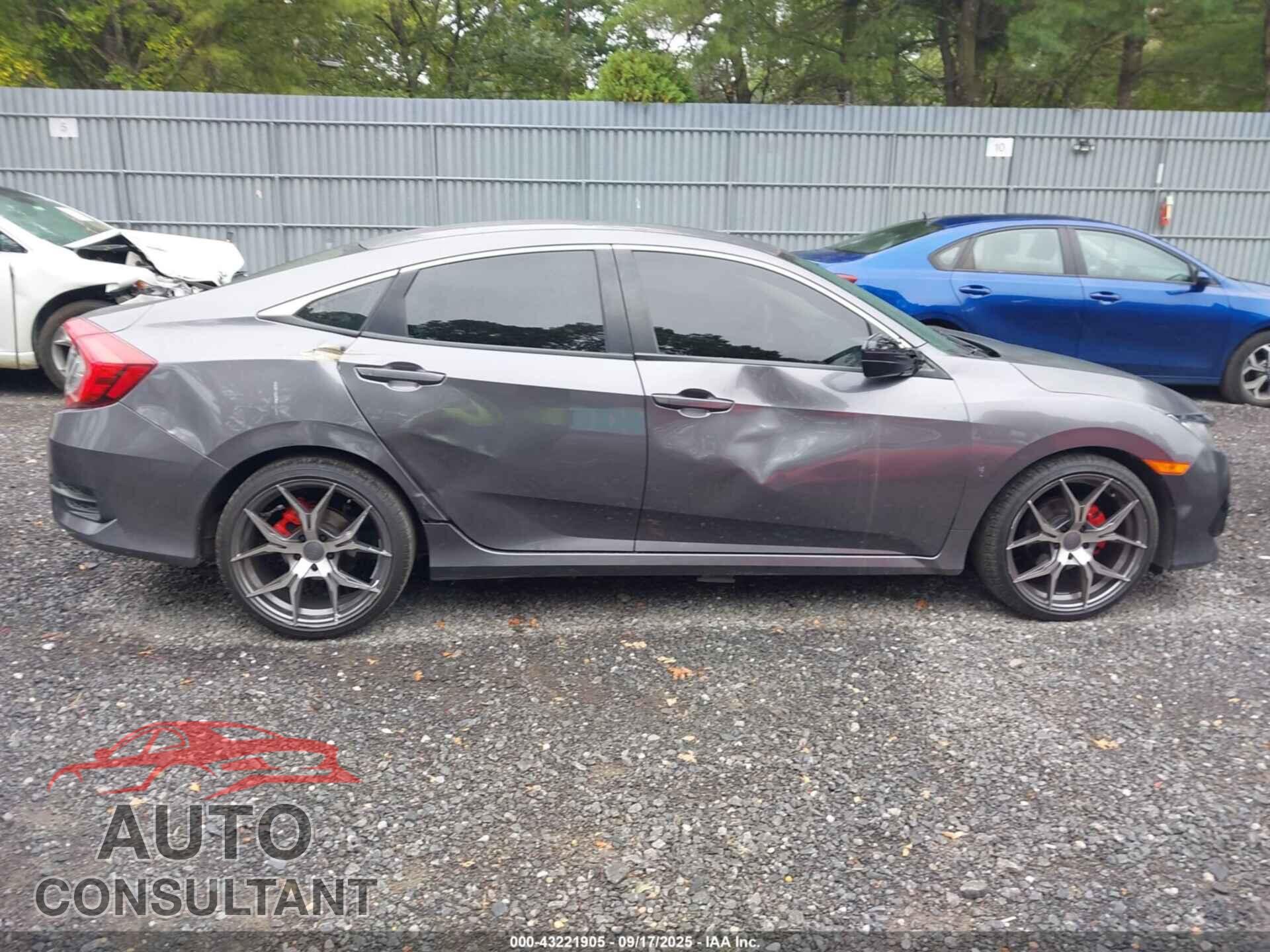 HONDA CIVIC 2017 - 19XFC2F55HE224609