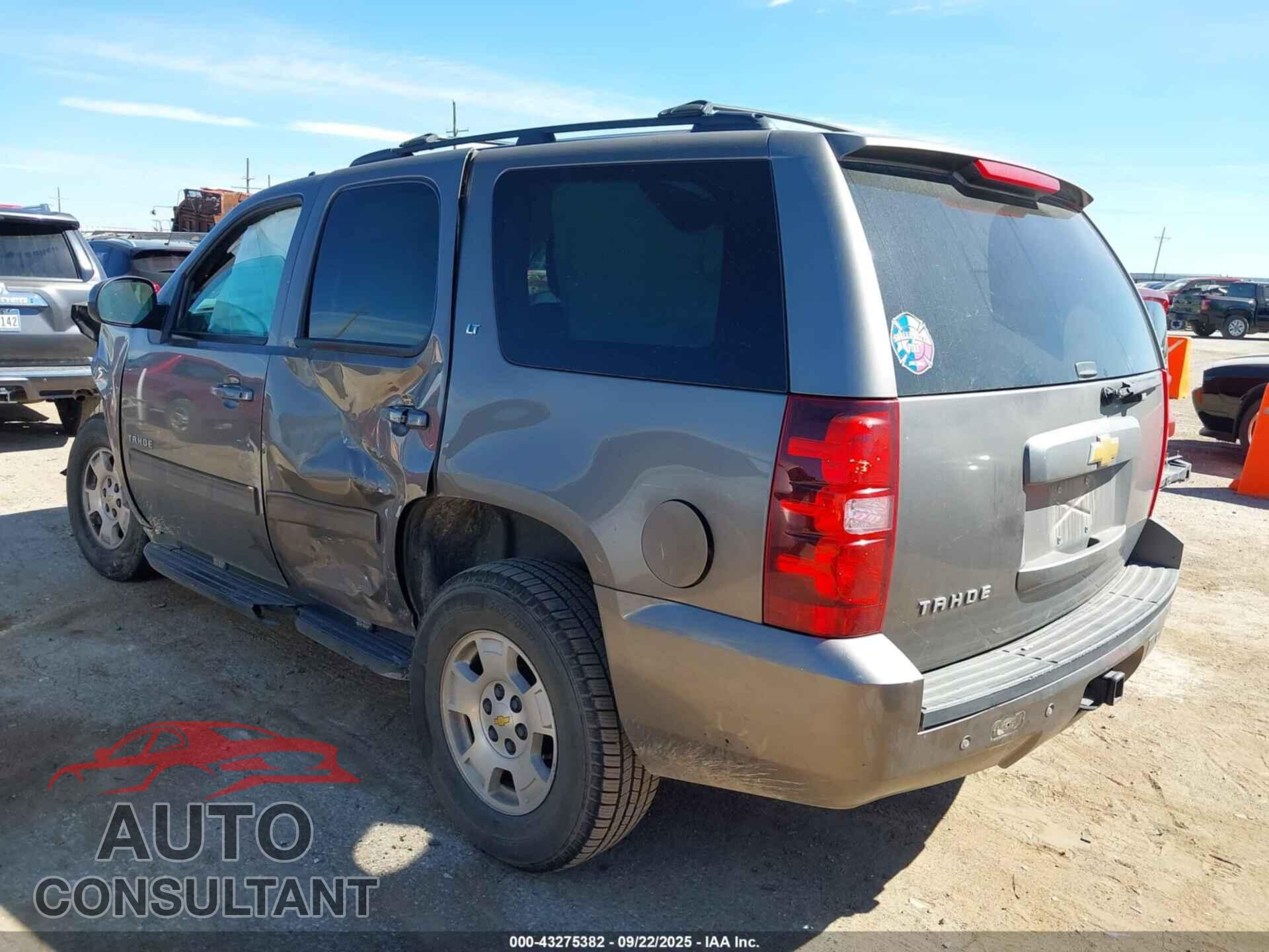 CHEVROLET TAHOE 2013 - 1GNSCBE06DR301157