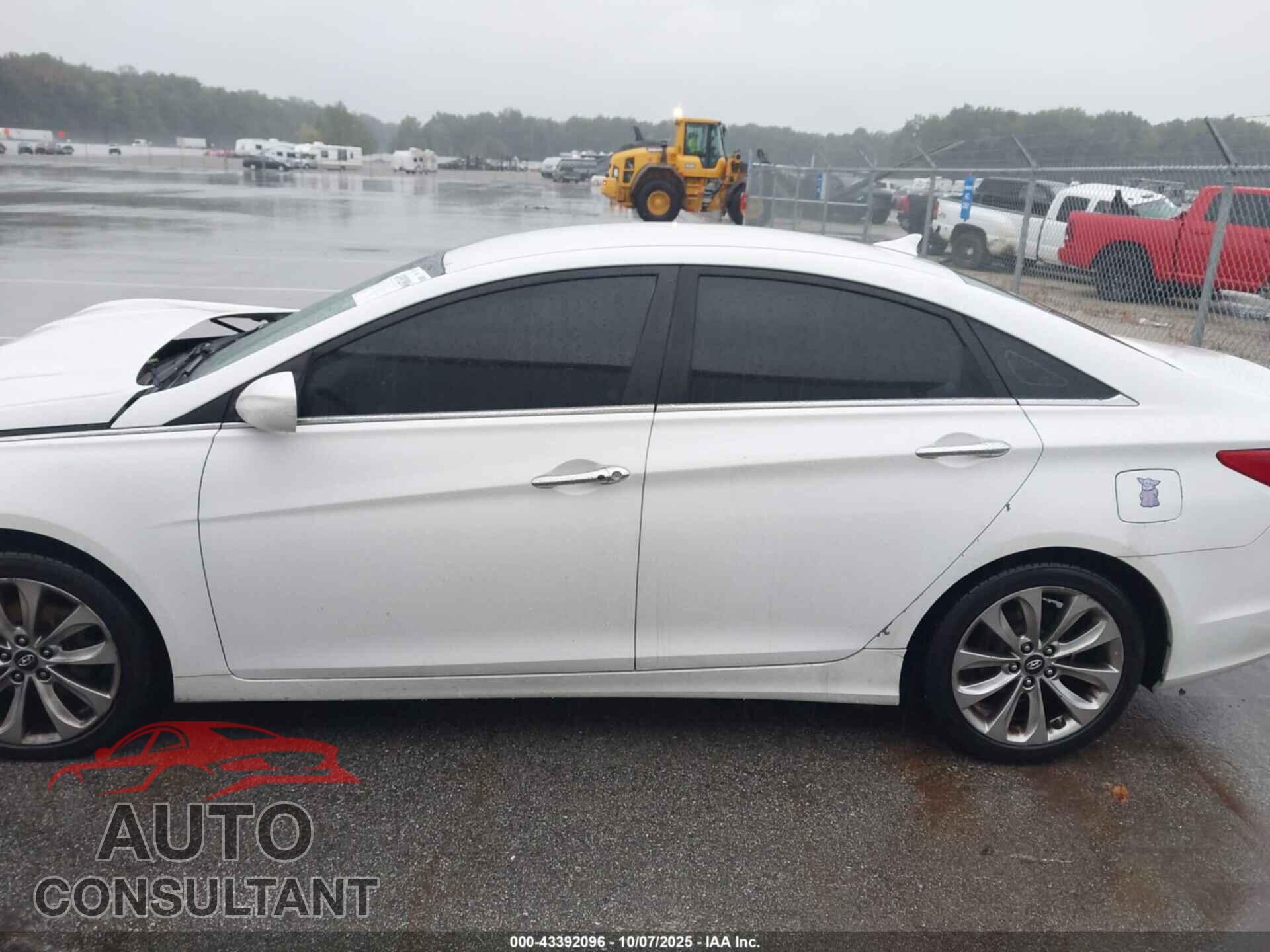 HYUNDAI SONATA 2011 - 5NPEC4AC0BH165663