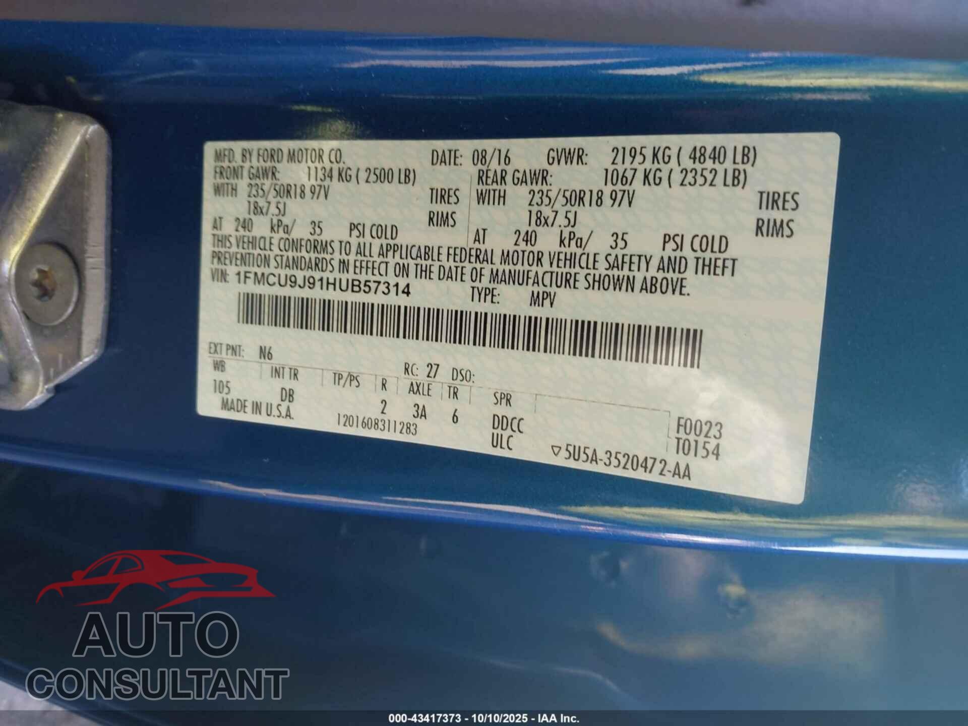 FORD ESCAPE 2017 - 1FMCU9J91HUB57314