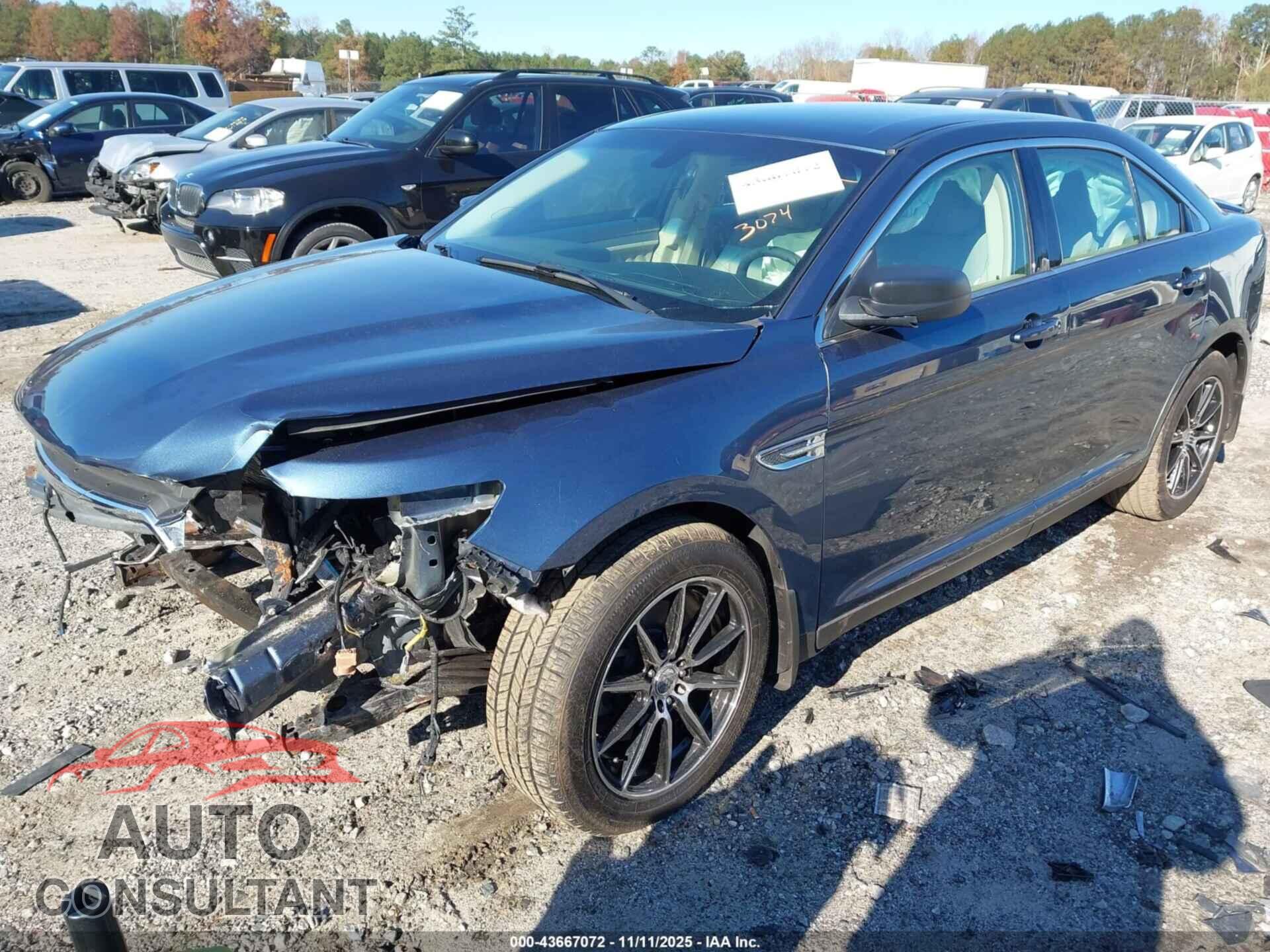 FORD TAURUS 2018 - 1FAHP2D85JG123074
