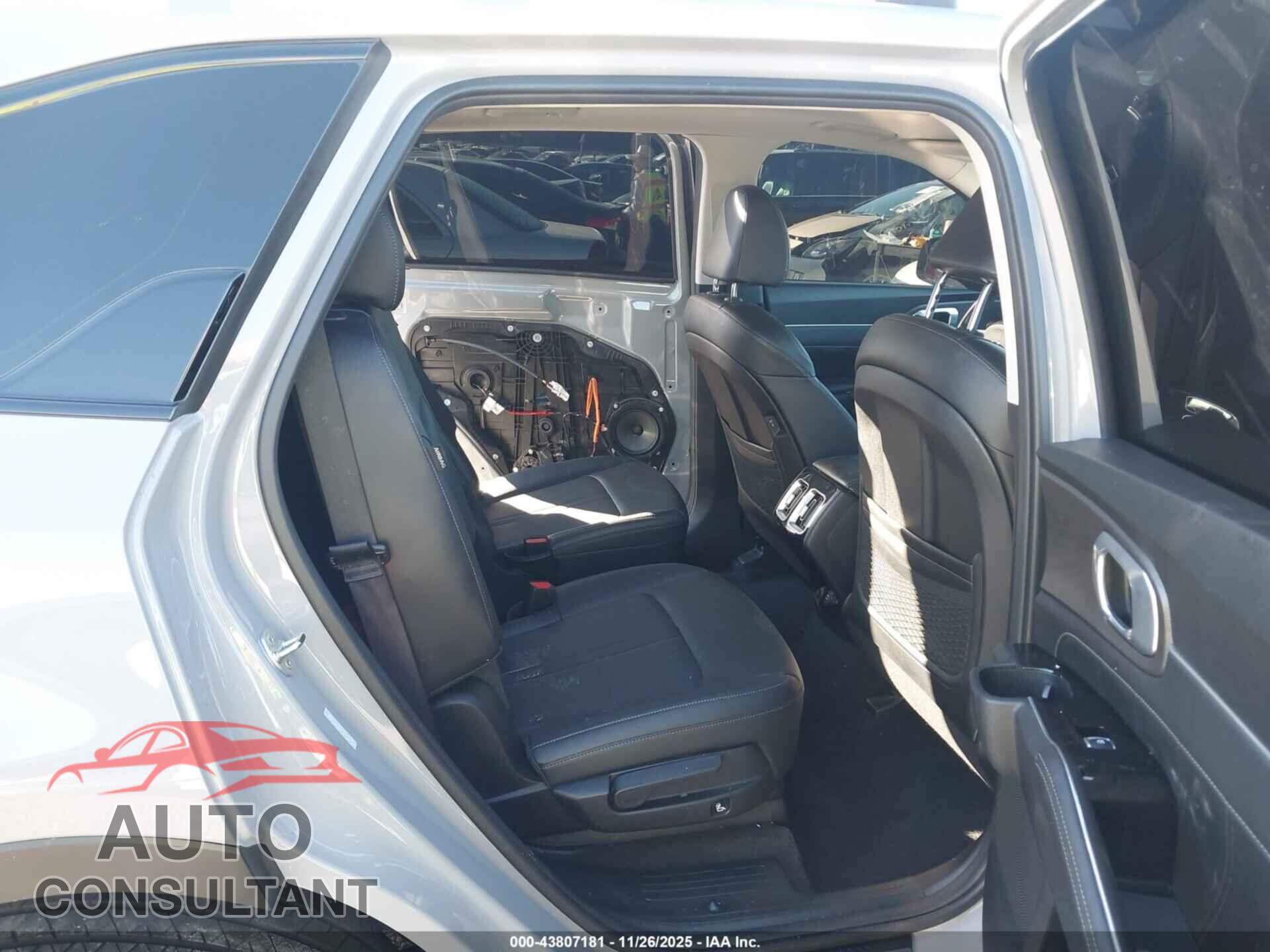 KIA SORENTO 2024 - 5XYRKDJF6RG252368