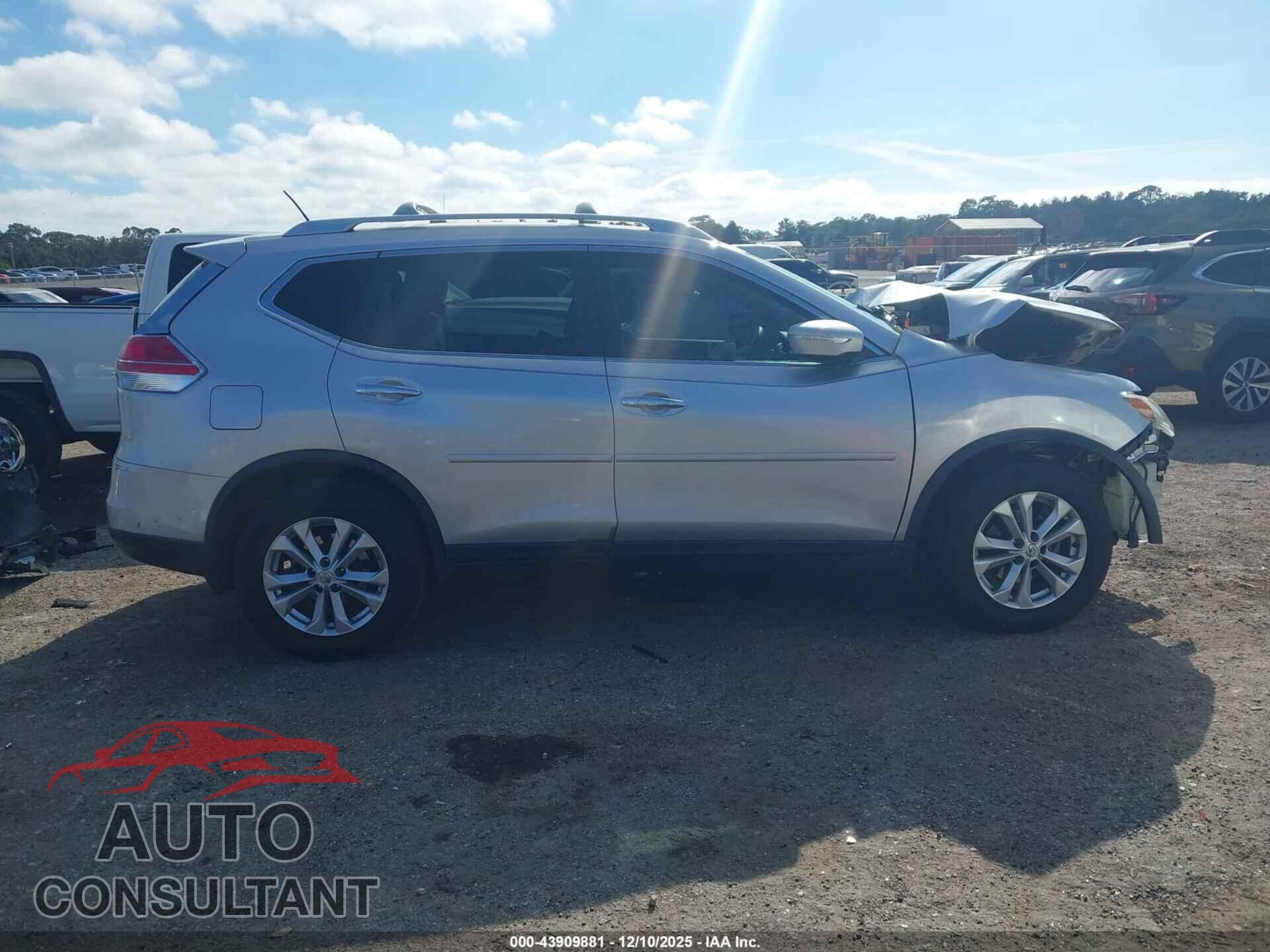 NISSAN ROGUE 2015 - KNMAT2MT7FP562652