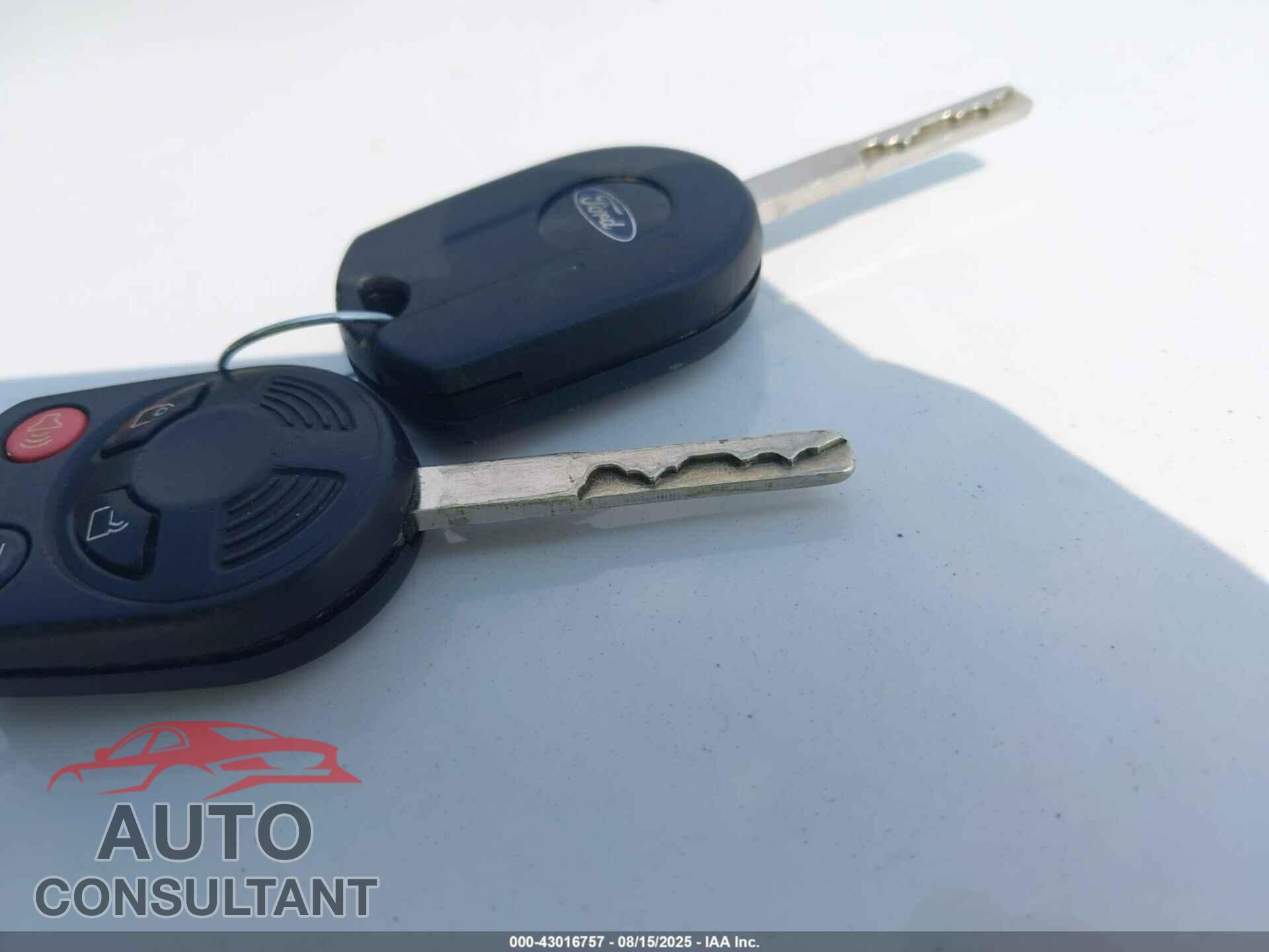 FORD FOCUS 2016 - 1FADP3F28GL284211