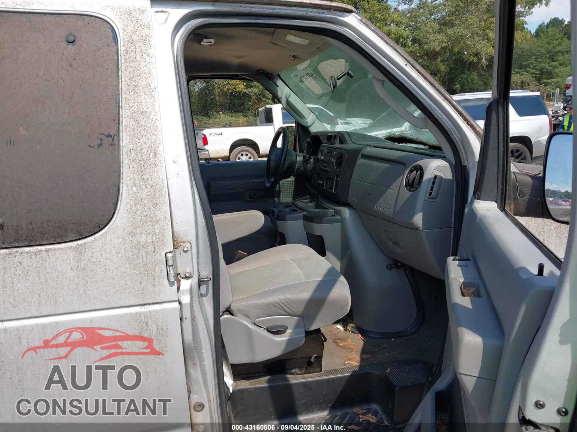 FORD E-350 SUPER DUTY 2010 - 1FBNE3BL6ADA86106