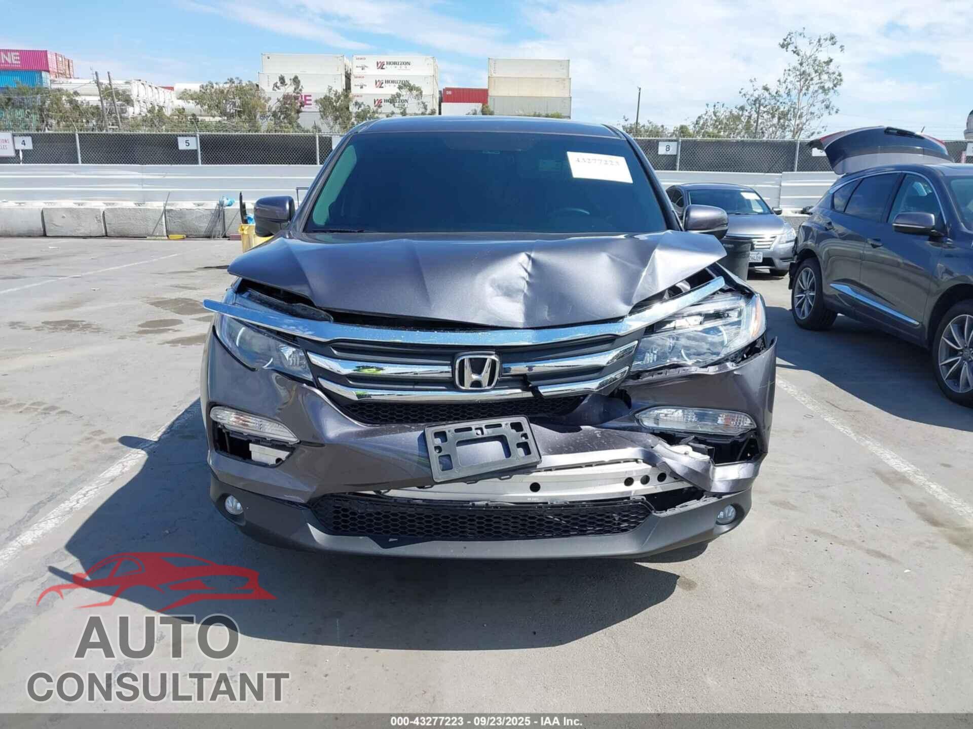 HONDA PILOT 2018 - 5FNYF5H33JB019612