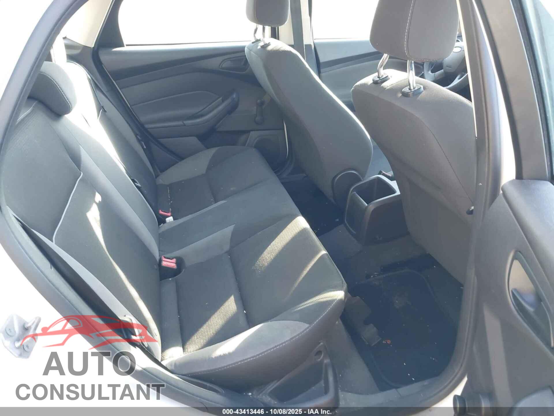 FORD FOCUS 2013 - 1FADP3E27DL307877