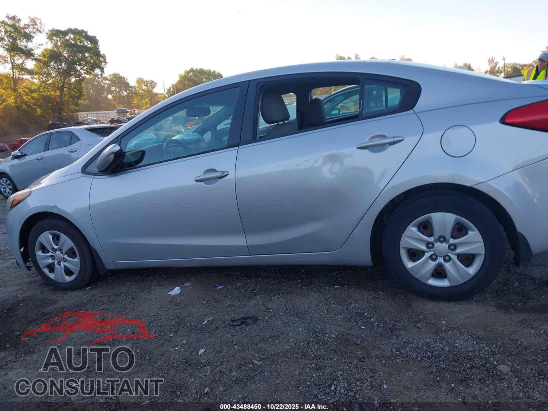 KIA FORTE 2015 - KNAFK4A65F5340364