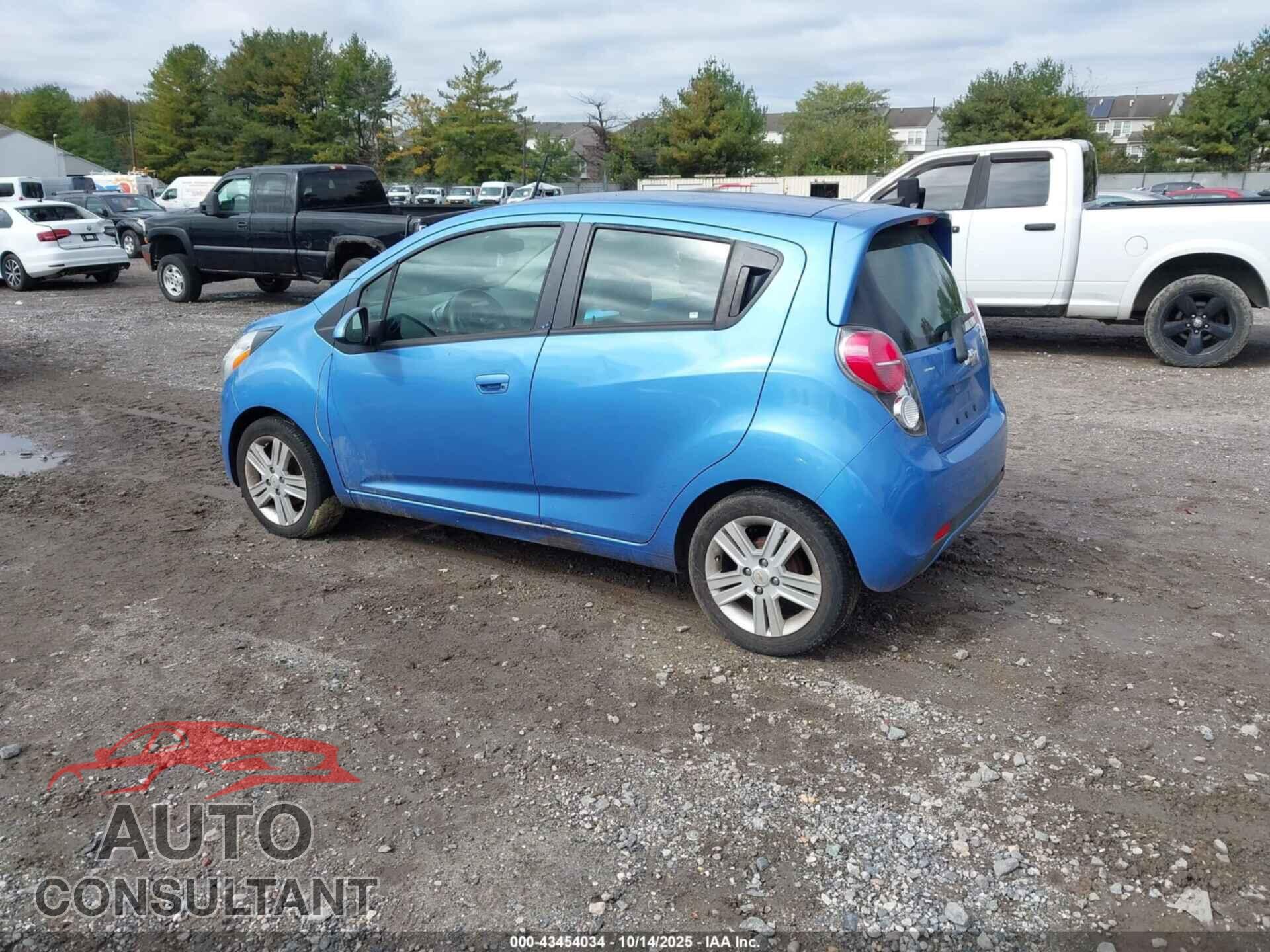 CHEVROLET SPARK 2015 - KL8CB6S9XFC737728