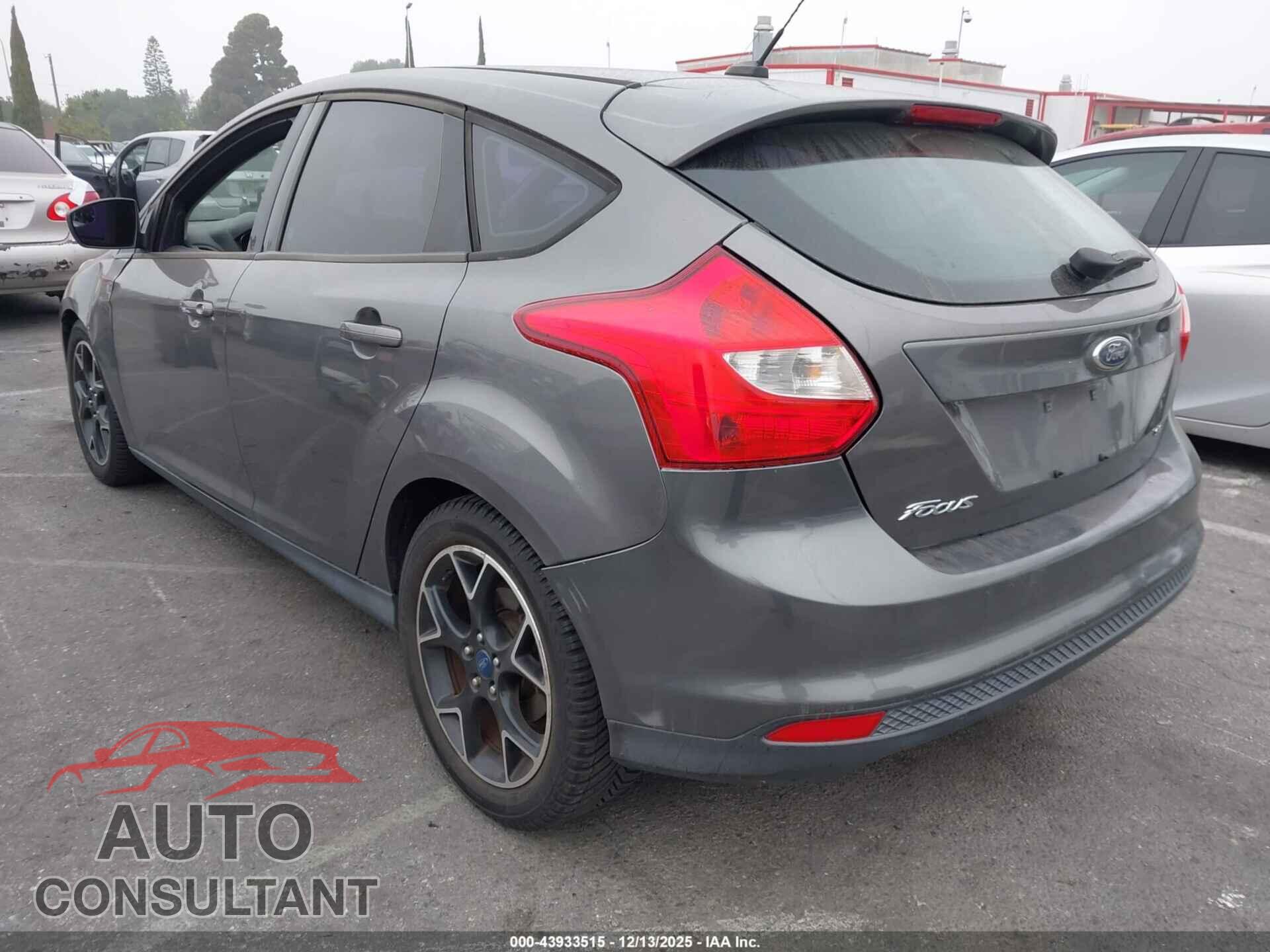 FORD FOCUS 2012 - 1FAHP3K28CL347924