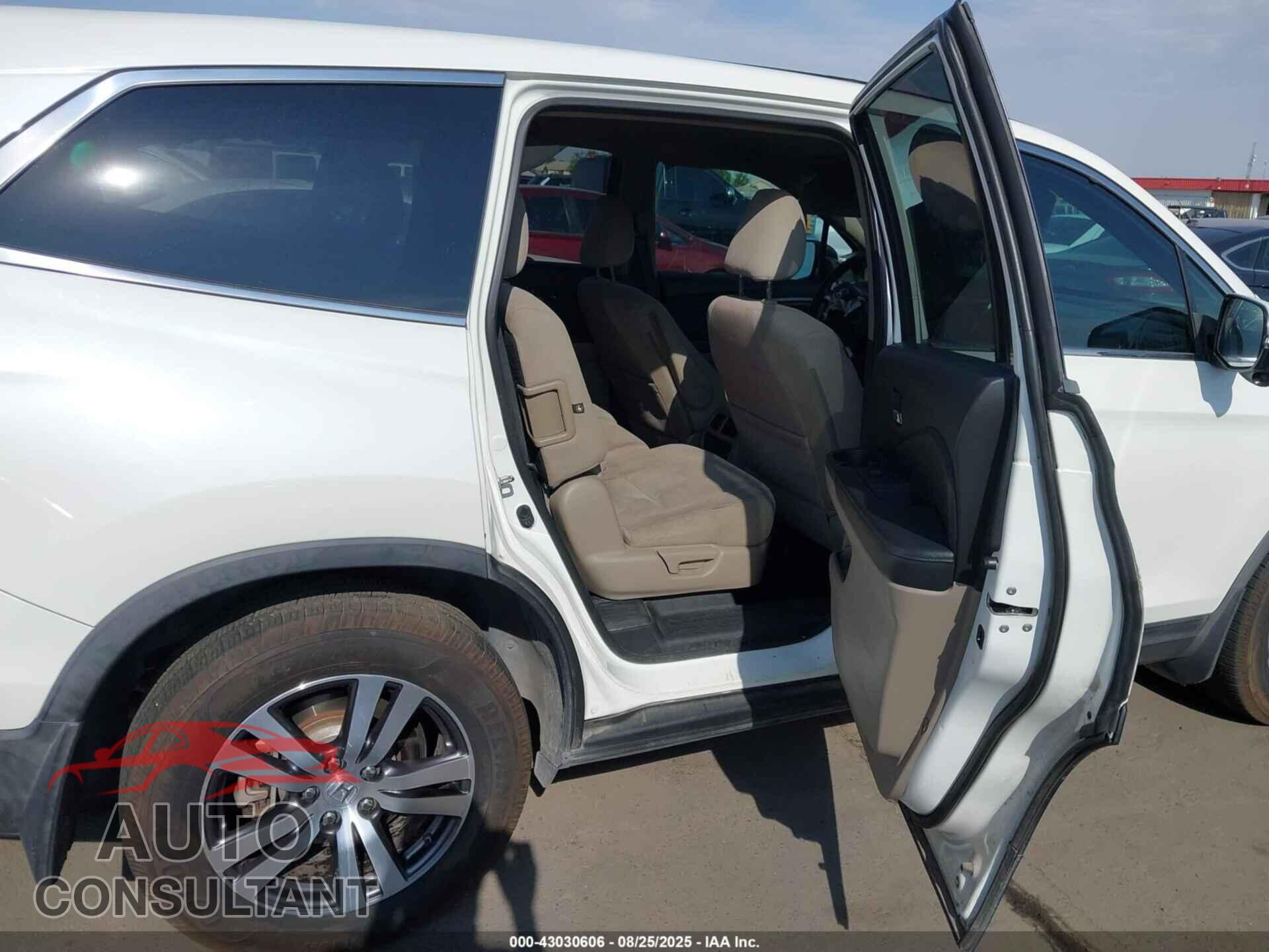 HONDA PILOT 2017 - 5FNYF5H34HB018754