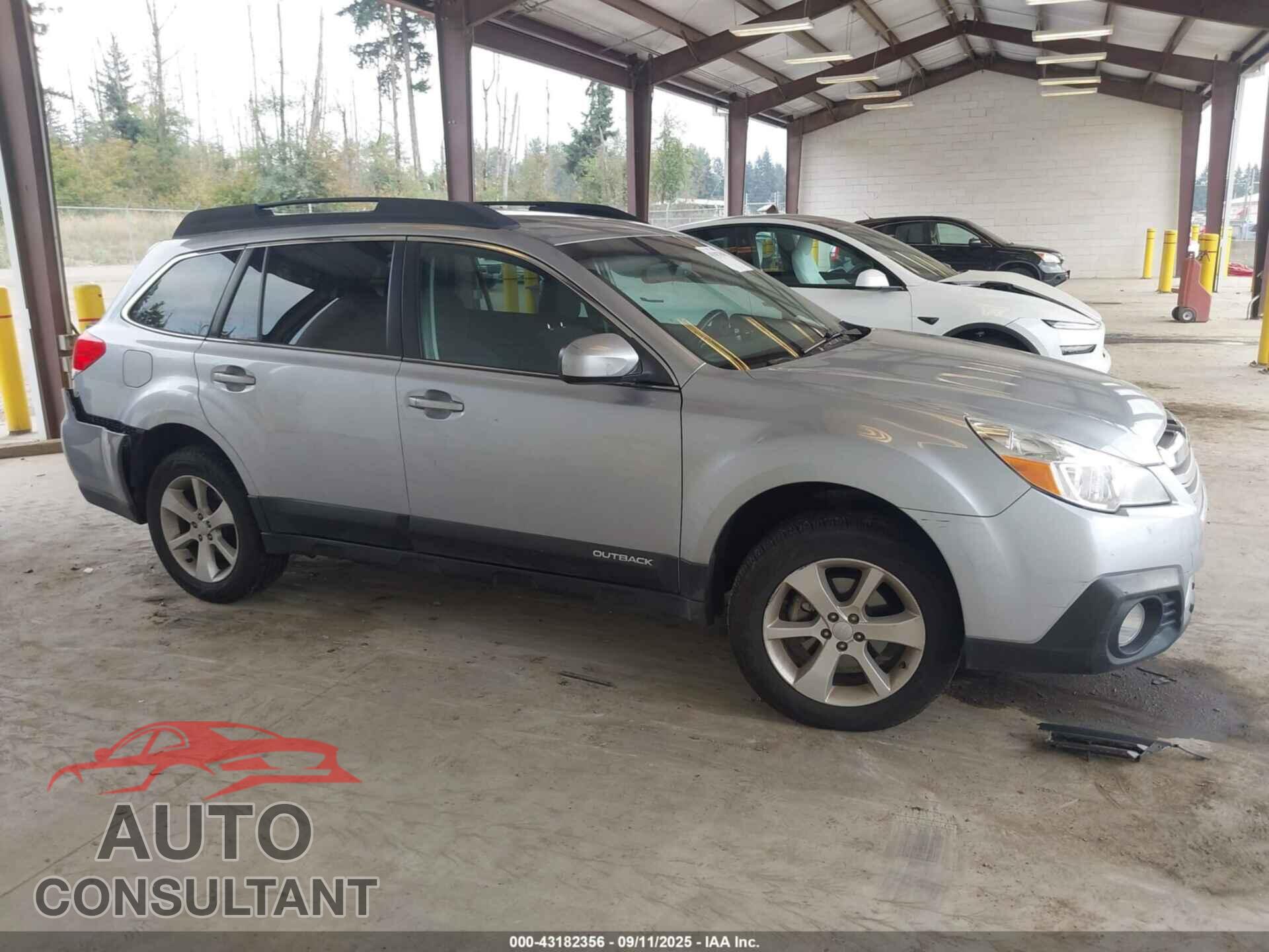 SUBARU OUTBACK 2013 - 4S4BRBGC7D3252399