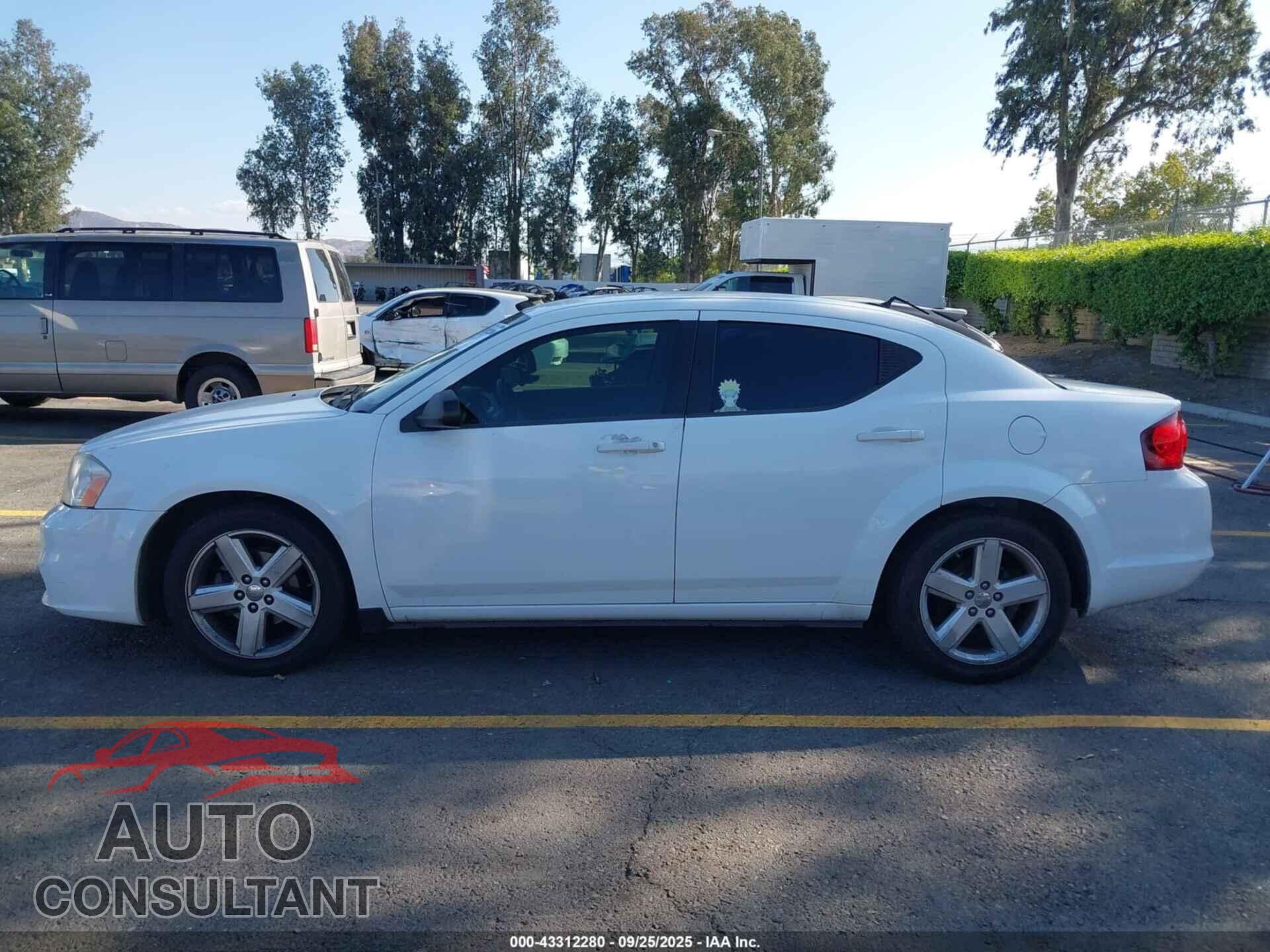 DODGE AVENGER 2011 - 1B3BD4FB4BN591857