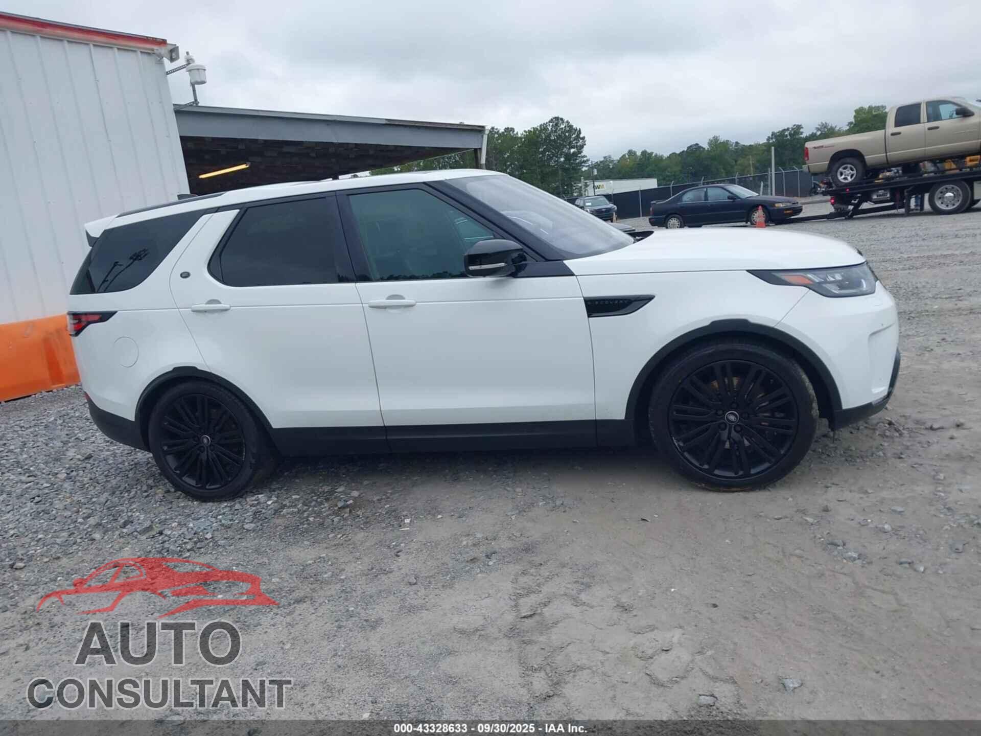 LAND ROVER DISCOVERY 2017 - SALRRBBV6HA043368