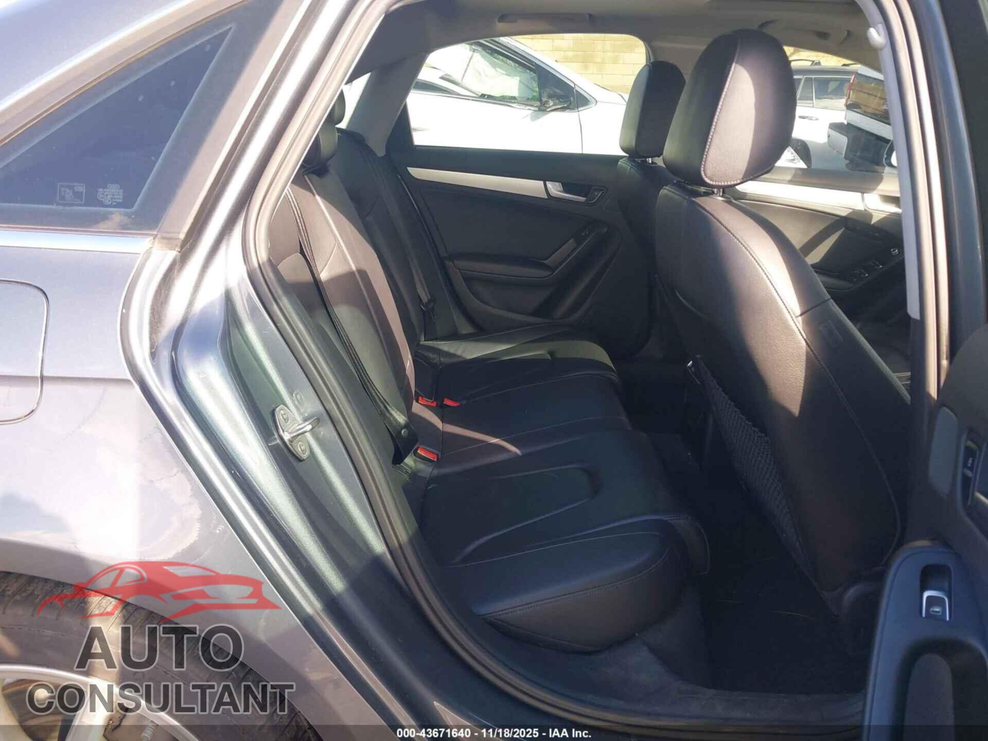 AUDI A4 2014 - WAUEFAFL8EA087009