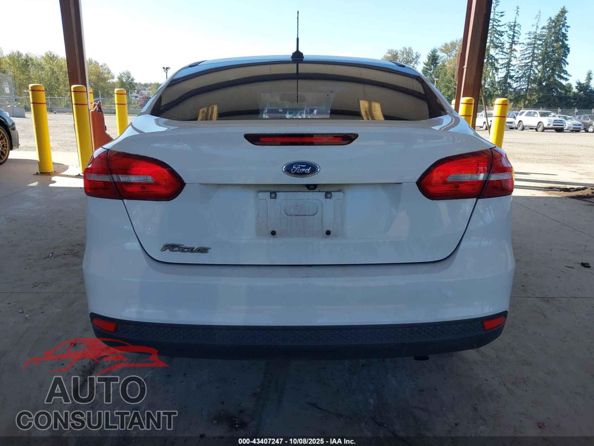 FORD FOCUS 2017 - 1FADP3E25HL266347