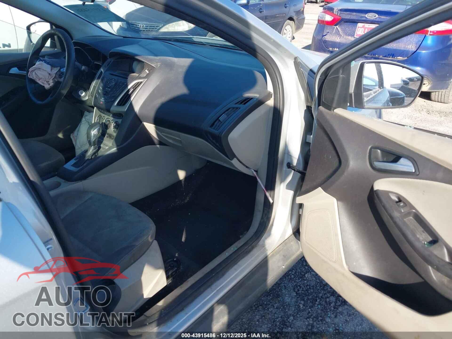 FORD FOCUS 2014 - 1FADP3F26EL374521