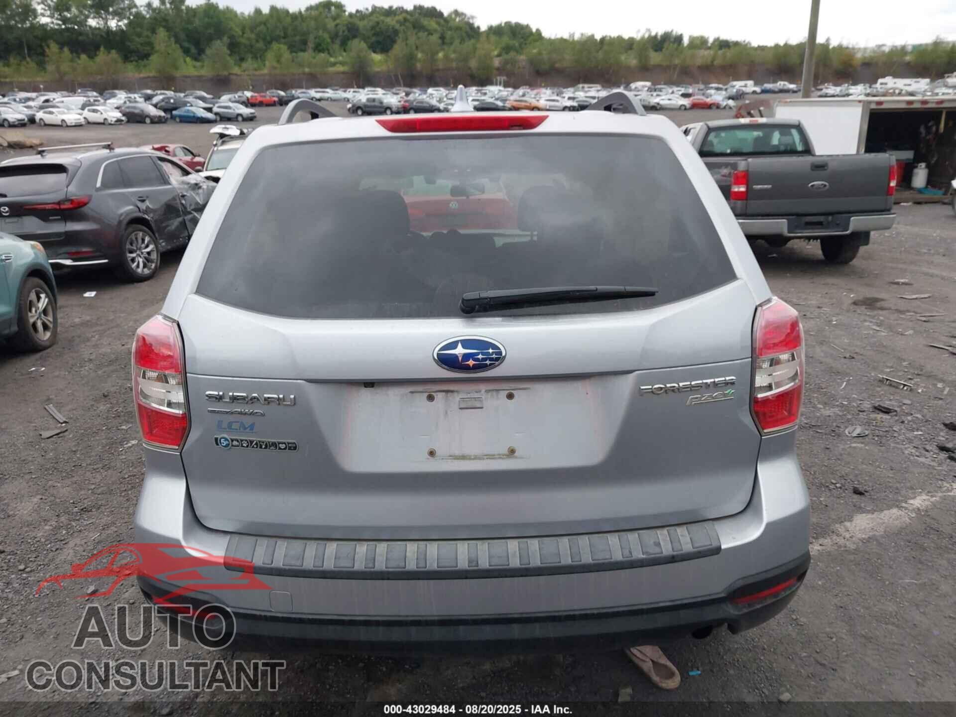 SUBARU FORESTER 2016 - JF2SJAFC3GH515908