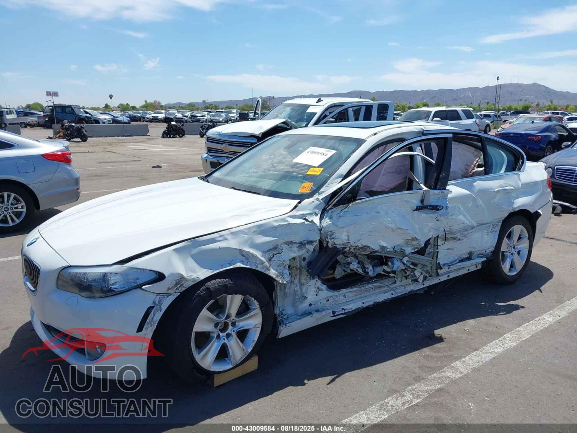 BMW 528I 2013 - WBAXH5C55DD113644