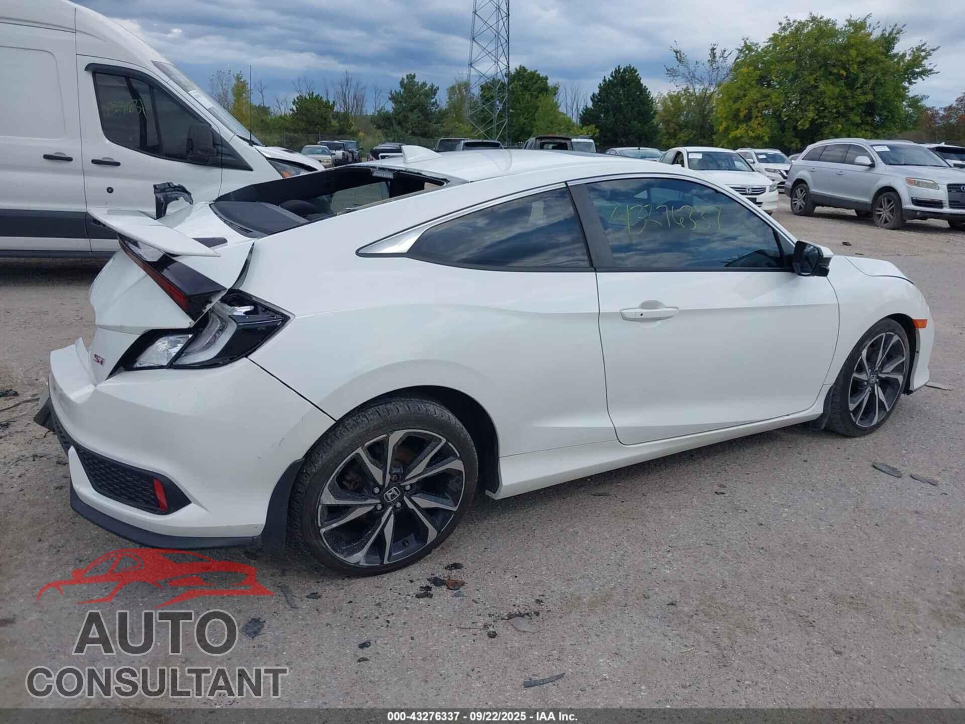 HONDA CIVIC 2018 - 2HGFC3A52JH751063